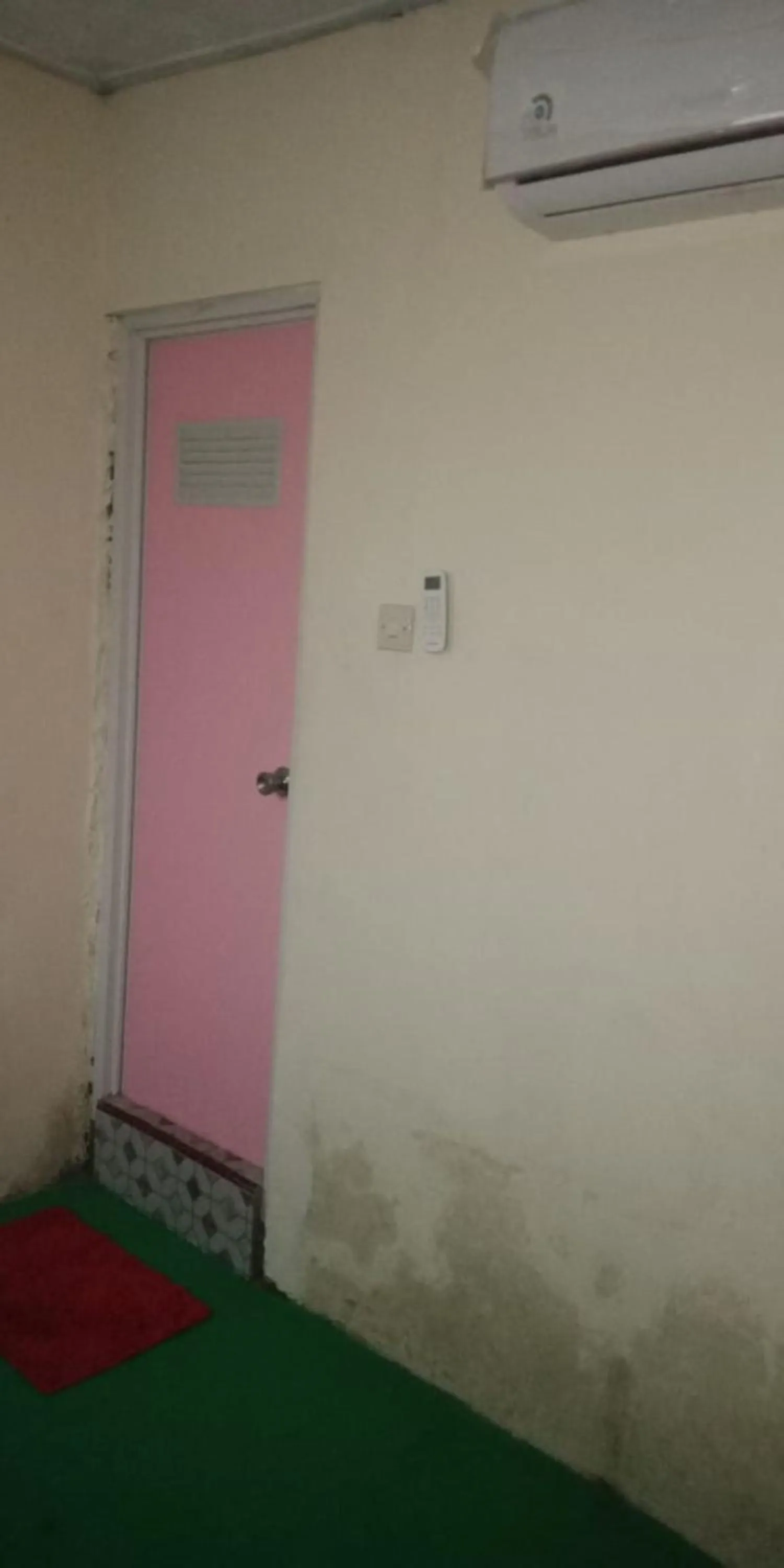 Bathroom in Cheap Inn Banyuwangi