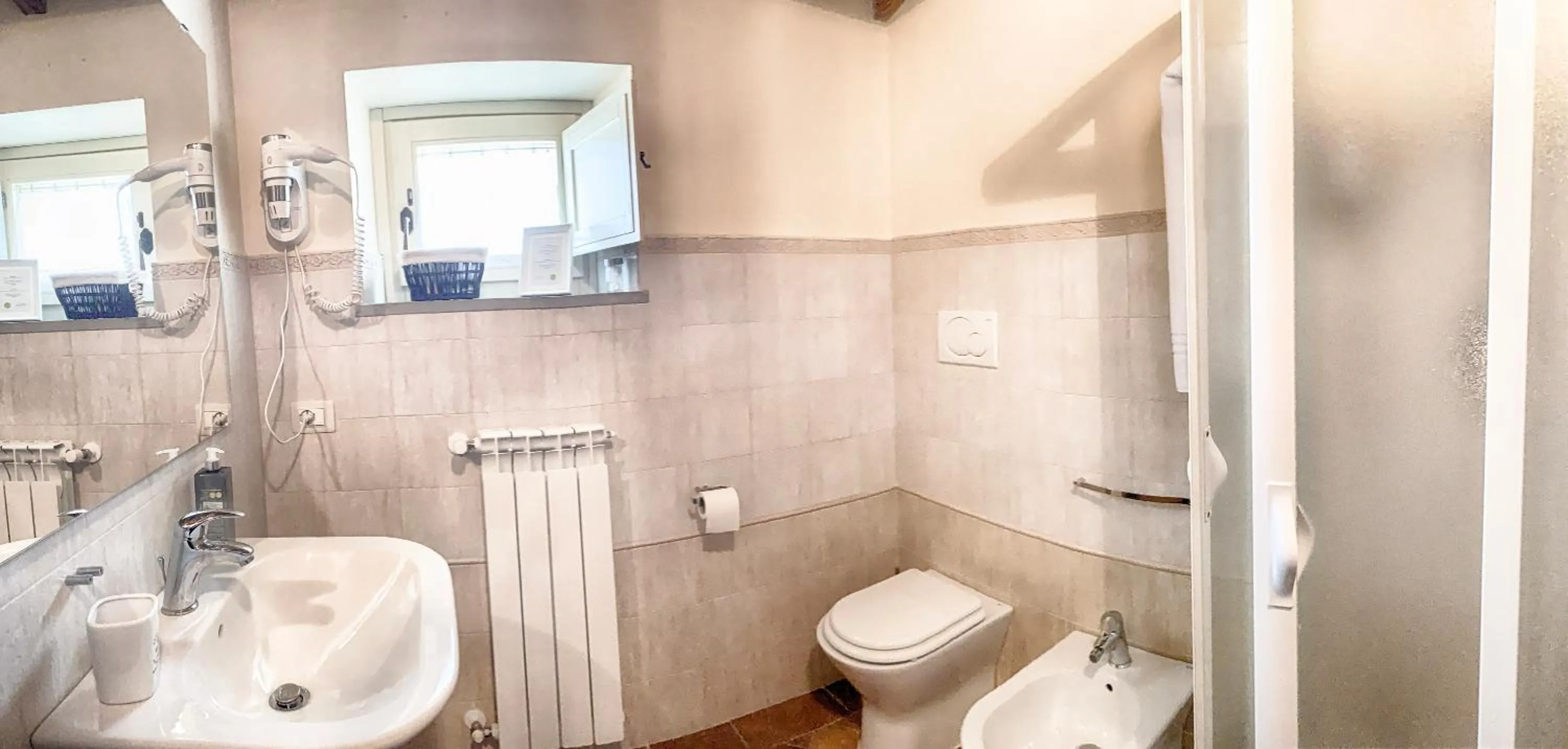 Bathroom in Casale Cardini