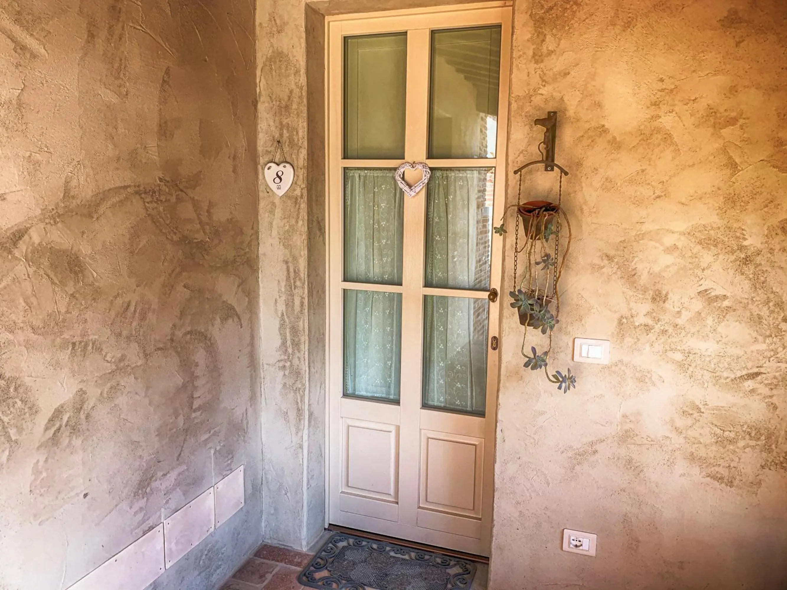 Facade/entrance in Casale Cardini