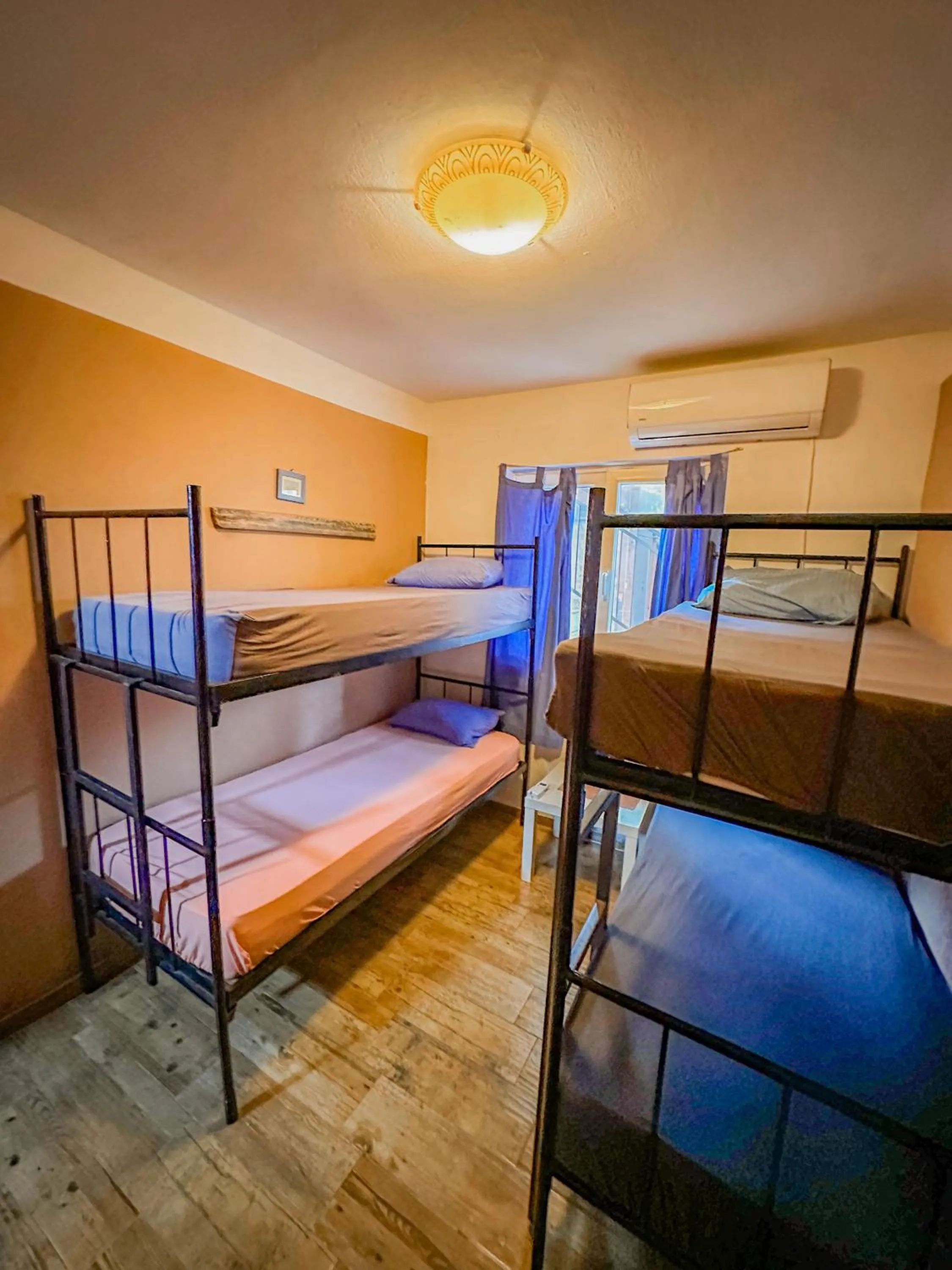 Bed in 4-Bed Dormitory Room in Hostel Anton