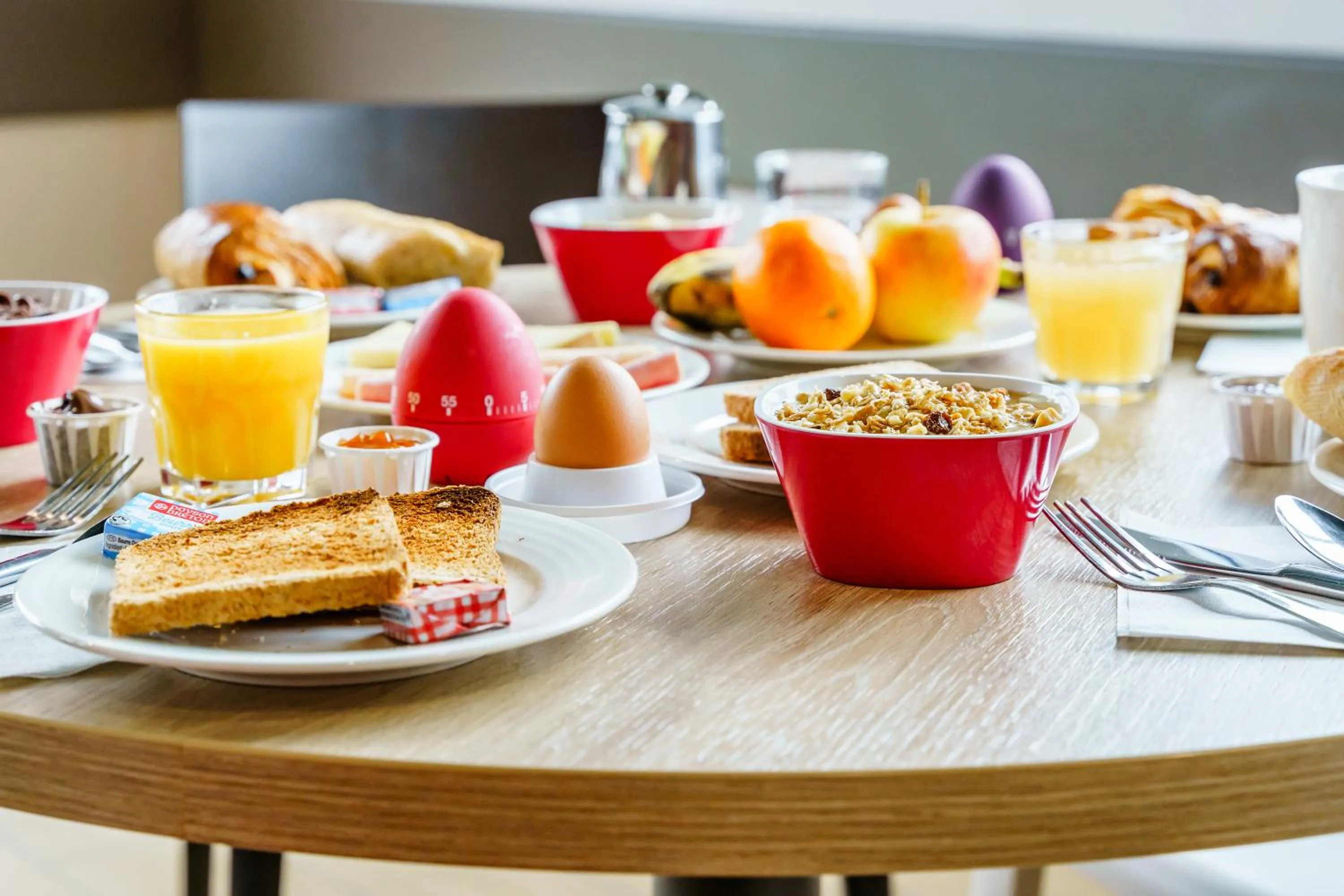 Breakfast in Ace Hotel Chateauroux Déols