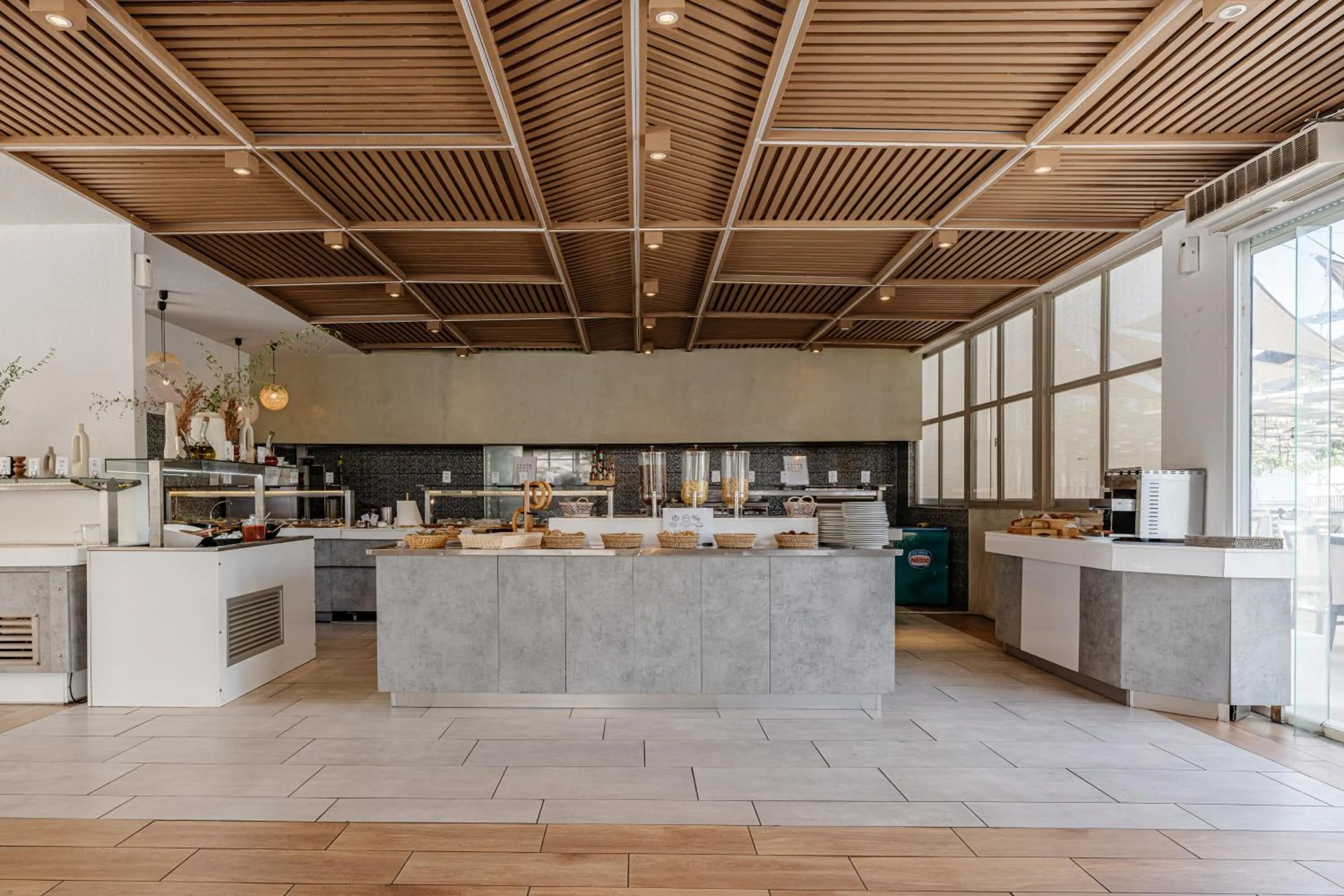 Restaurant/places to eat in Caretta Beach Resort & WaterPark