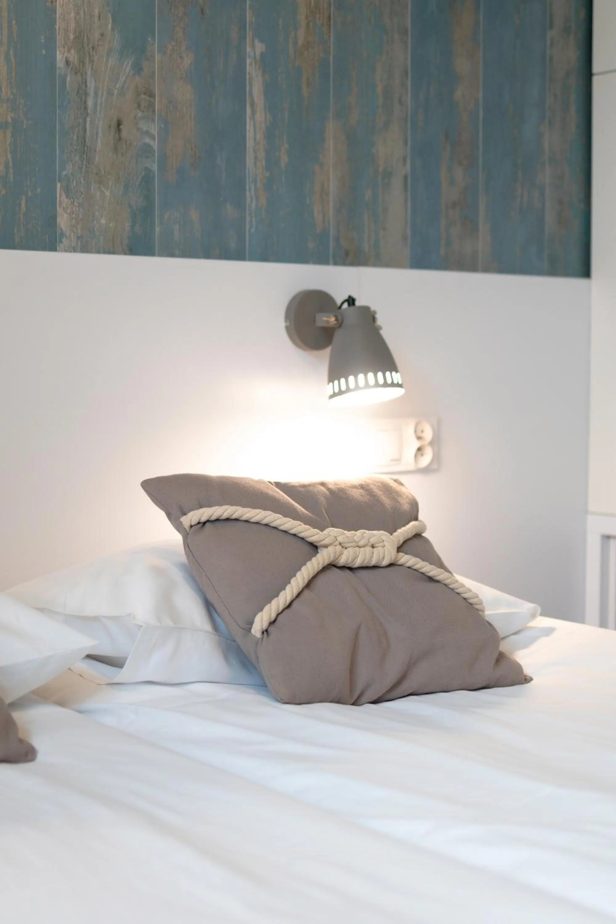 Bed in SeaSide Sopot - butikowe noclegi przy plaży