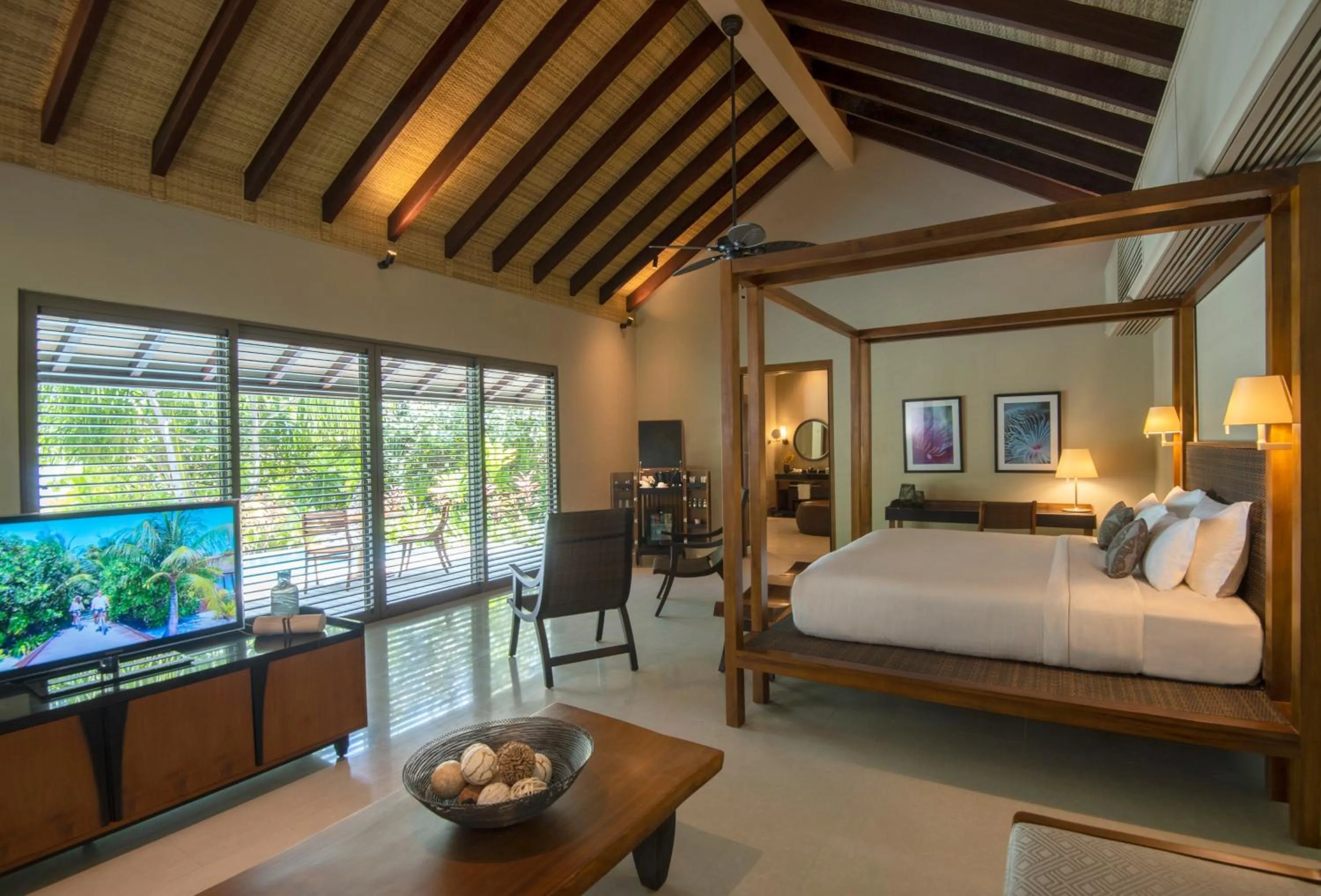 Photo of the whole room, Bed in The Residence Maldives at Dhigurah