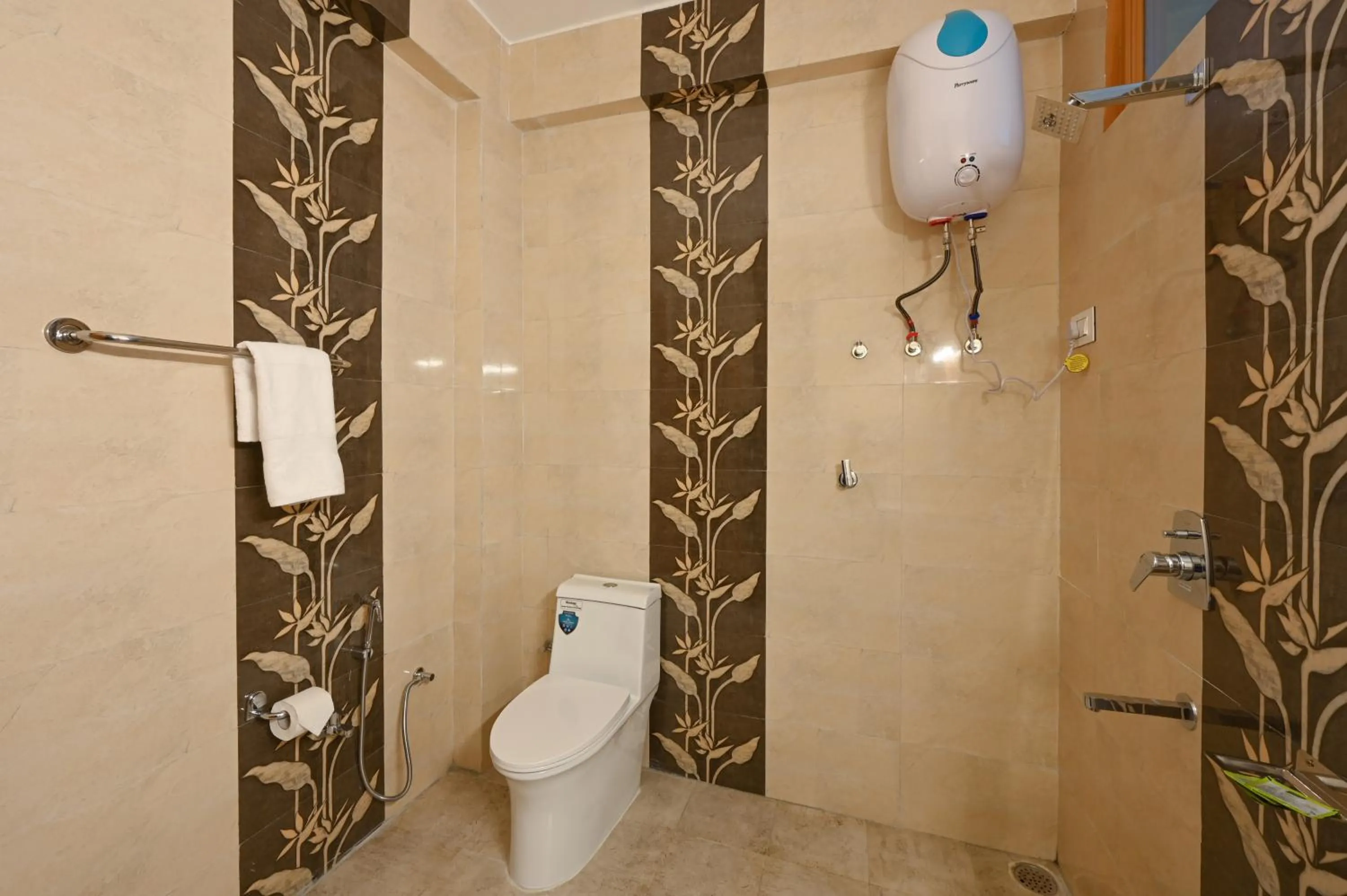 Bathroom in Zostel Dobhi, Manali