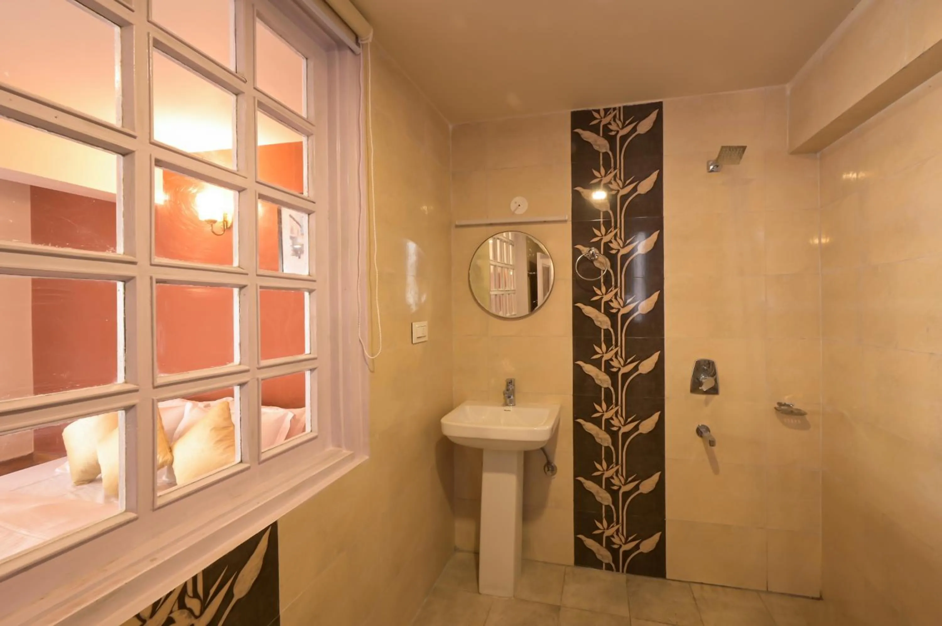 Bathroom in Zostel Dobhi, Manali