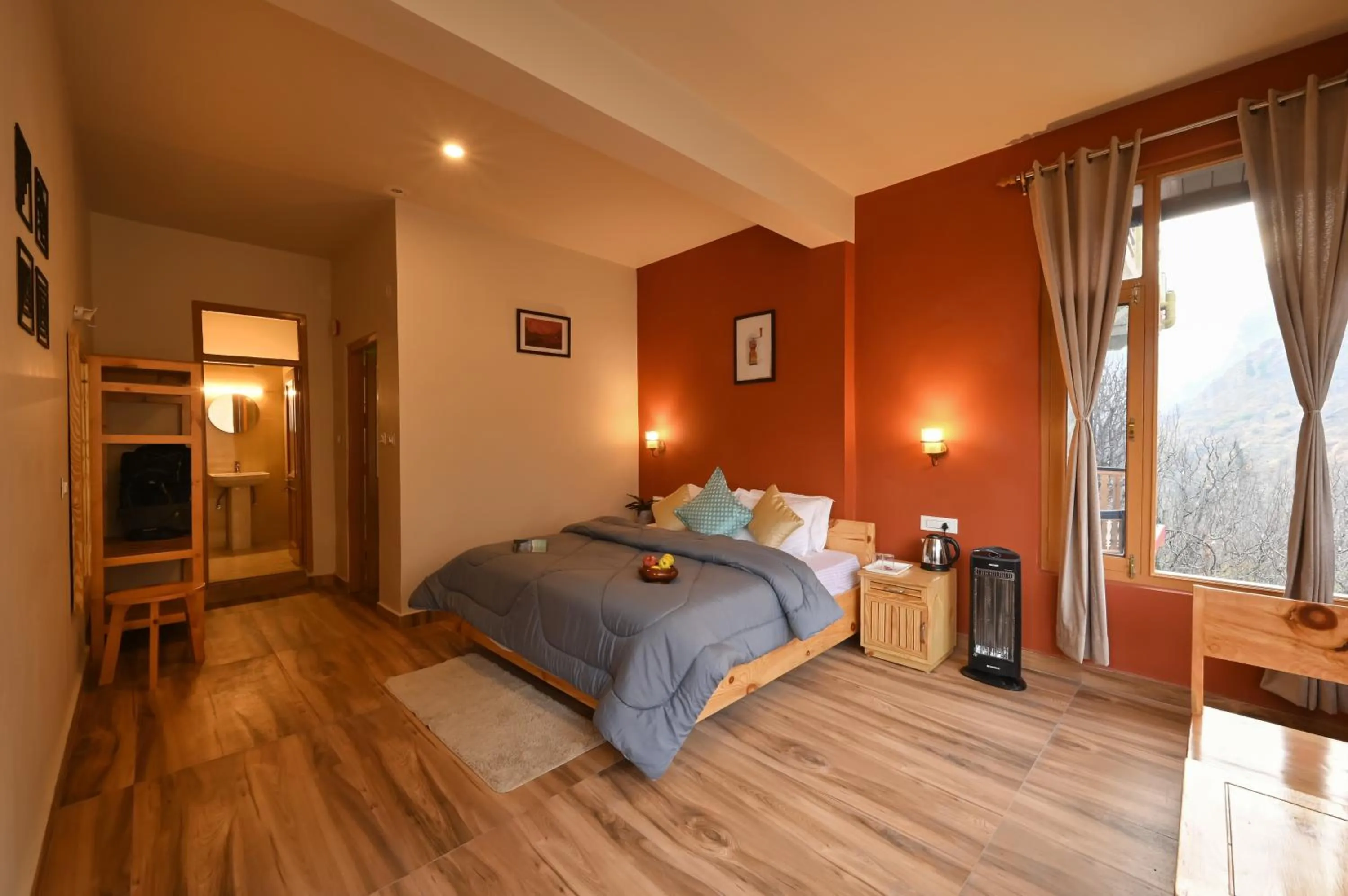 Bed in Zostel Dobhi, Manali