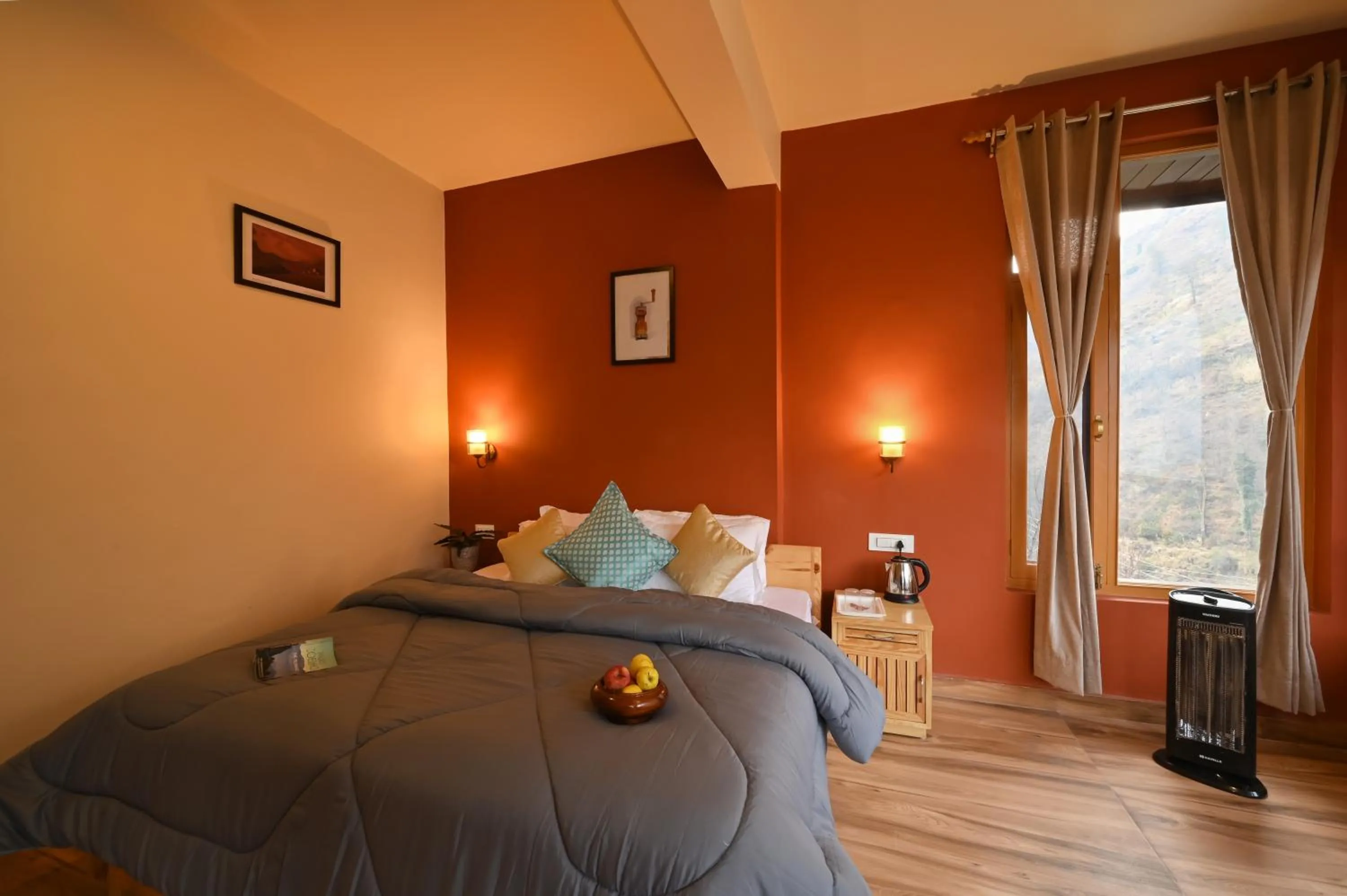 Bed in Zostel Dobhi, Manali