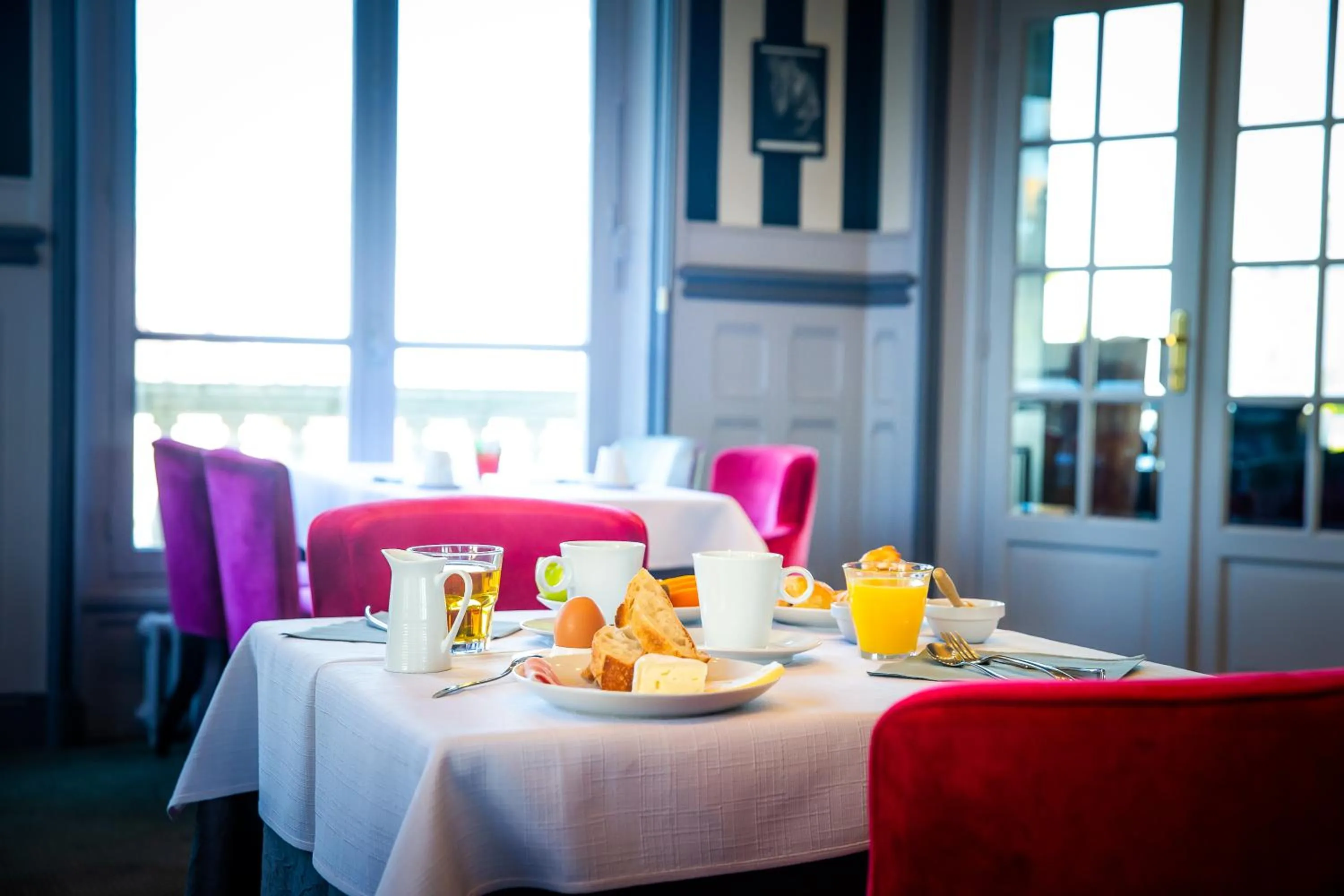 People in La Villa Andry