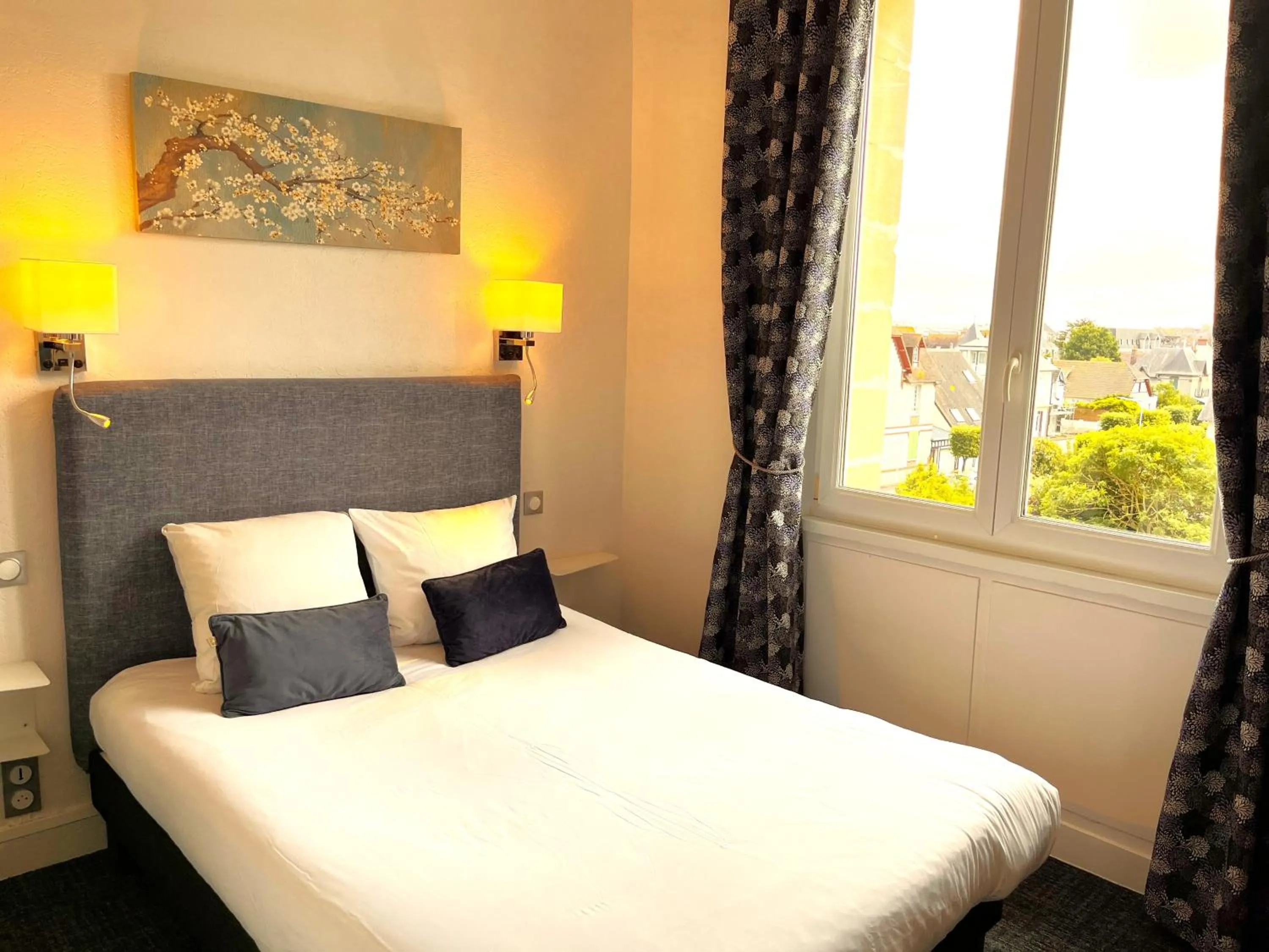 Photo of the whole room, Bed in La Villa Andry