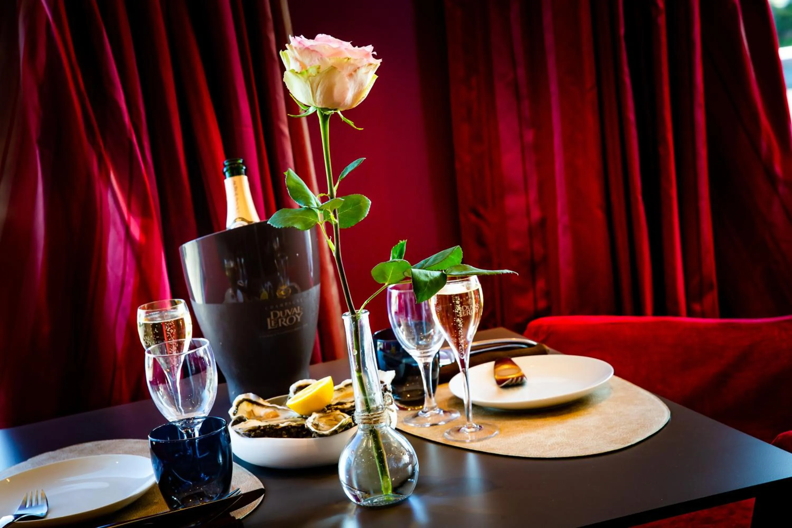 Restaurant/places to eat in La Villa Andry