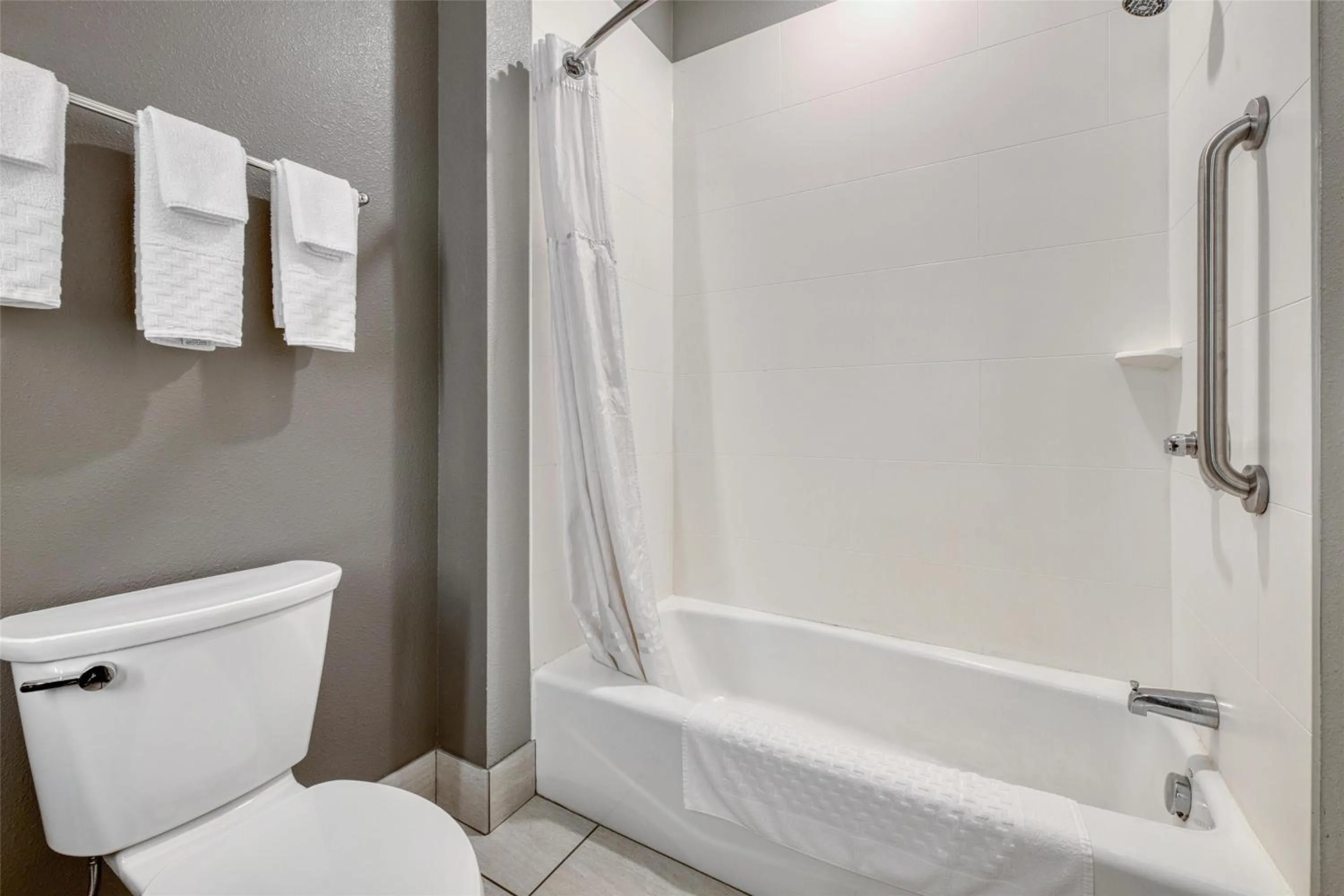 Bathroom in Best Western Plus Saint Peter