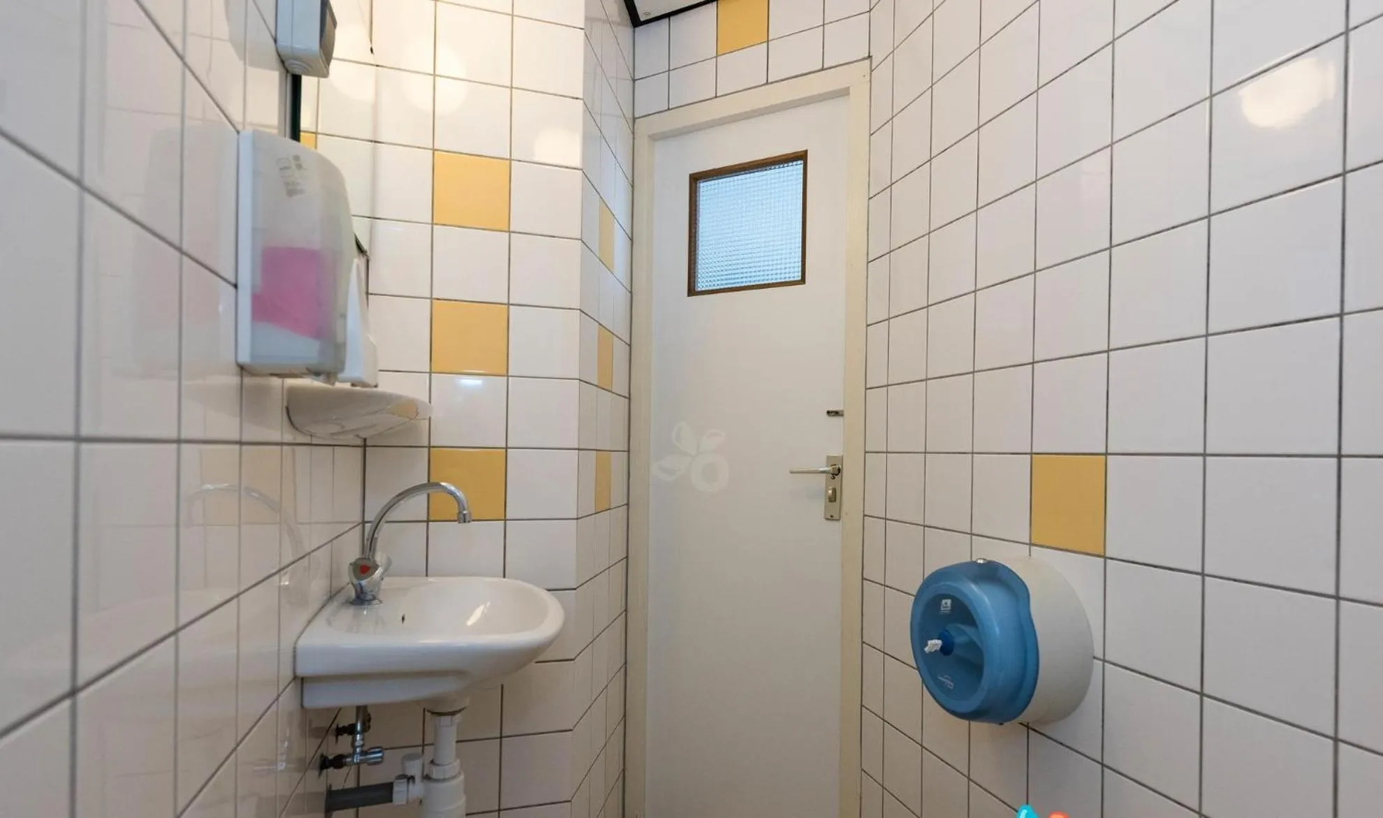 Bathroom in Euphemia Budget Old City Canal Zone