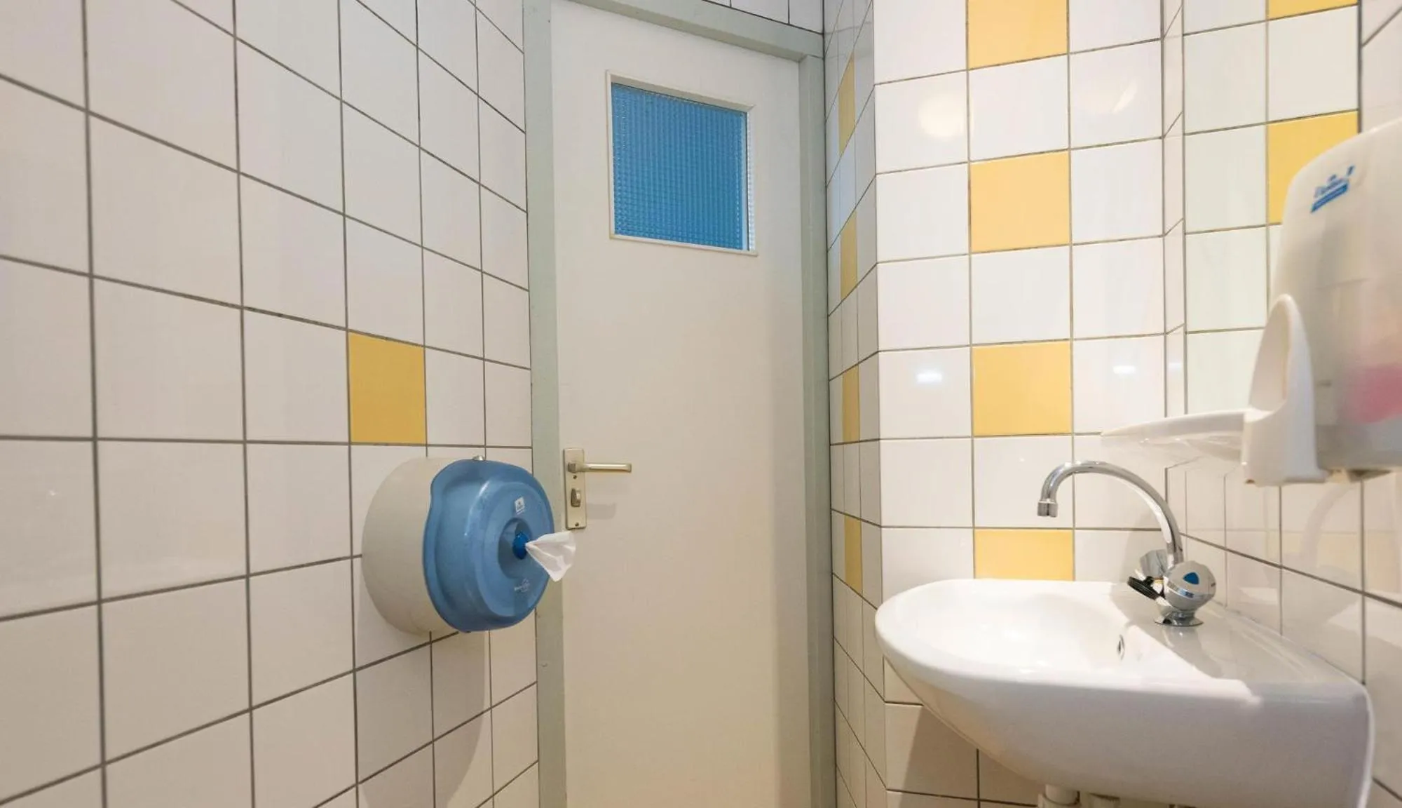 Bathroom in Euphemia Budget Old City Canal Zone