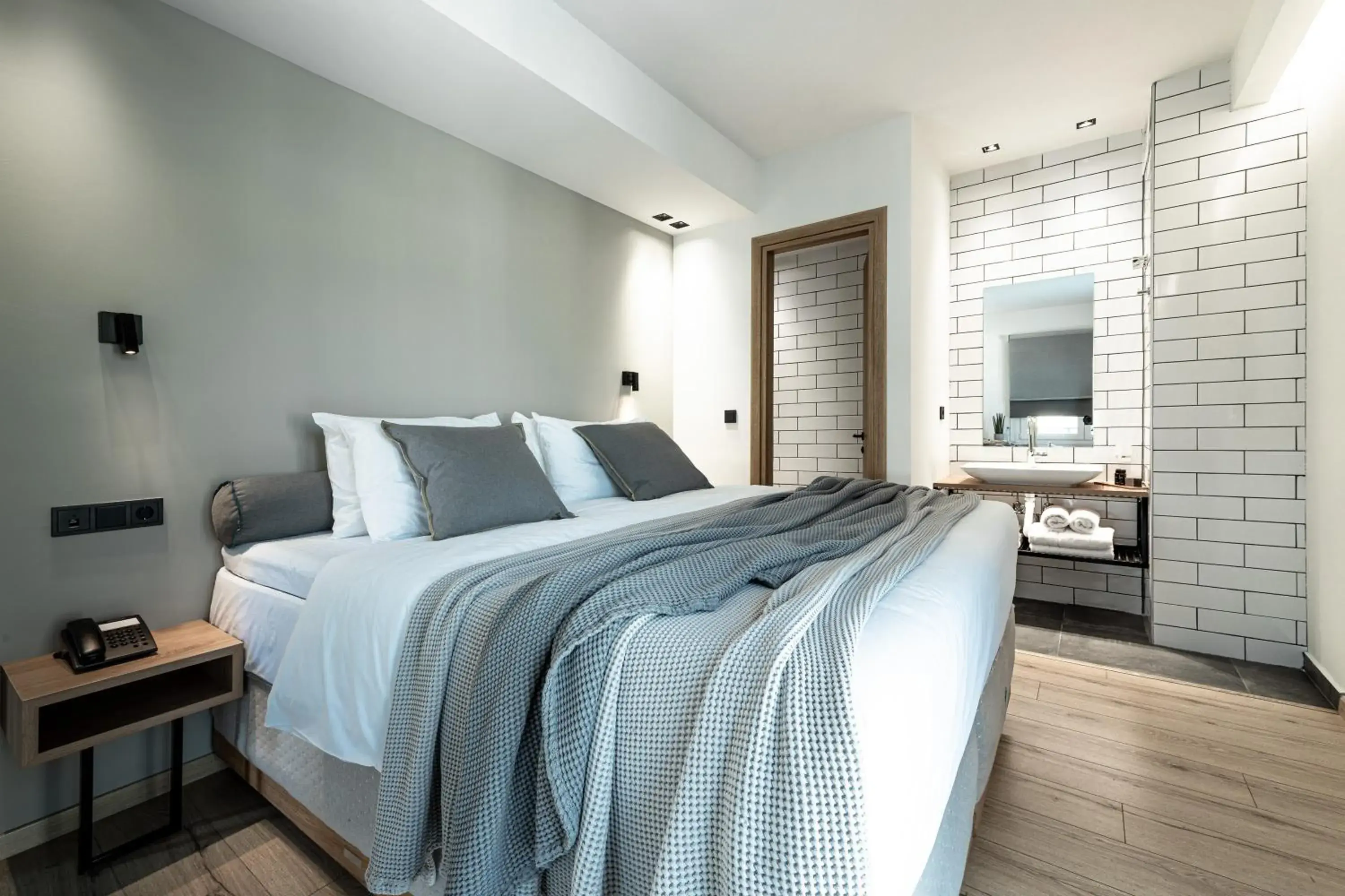 Penthouse Suite with Private Hot tub and Sea View in 31 Doors Hotel Penthouse Suite with Private Hot tub and Sea View in 31 Doors Hotel