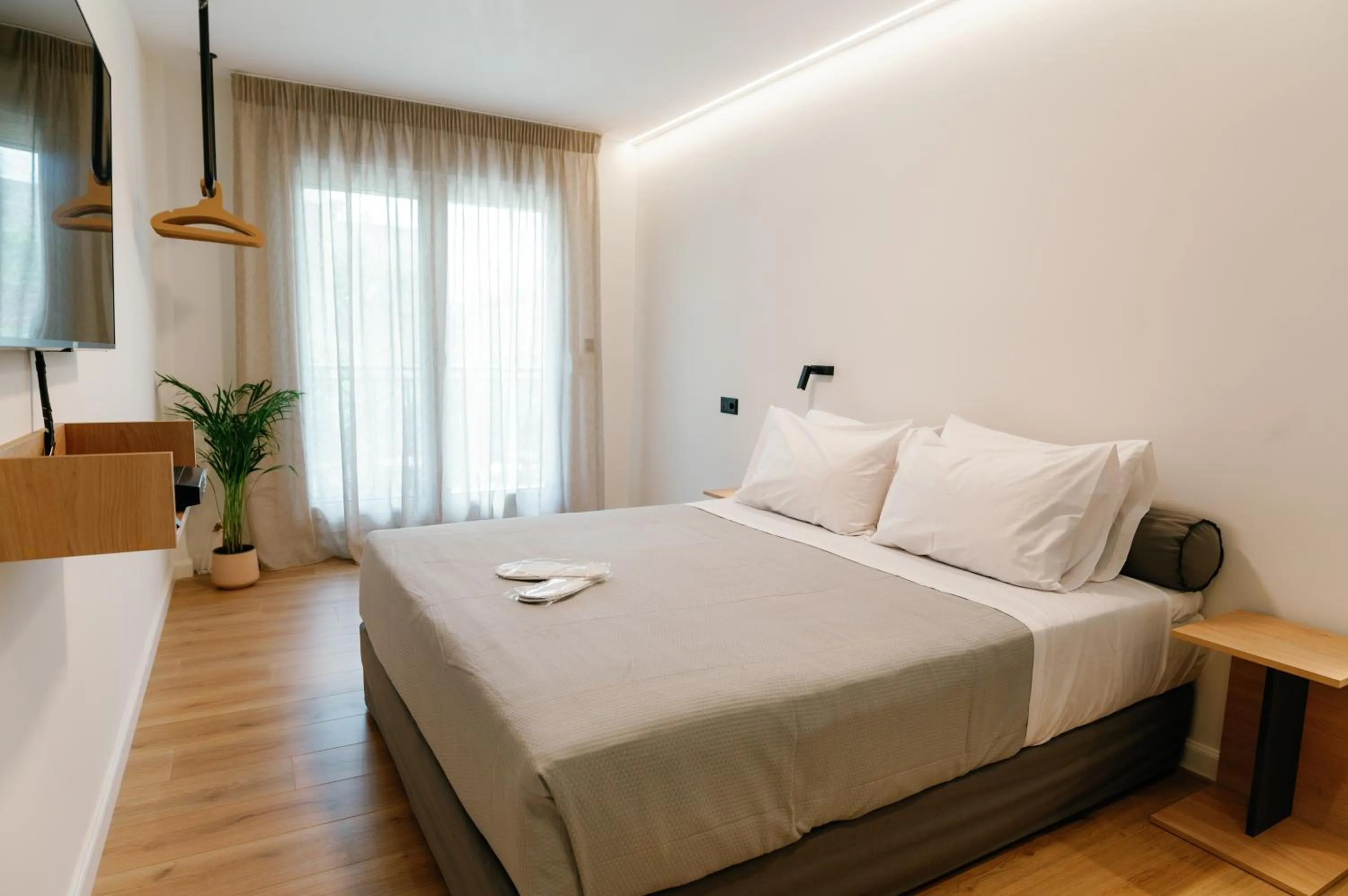 Bedroom, Bed in 31 Doors Hotel