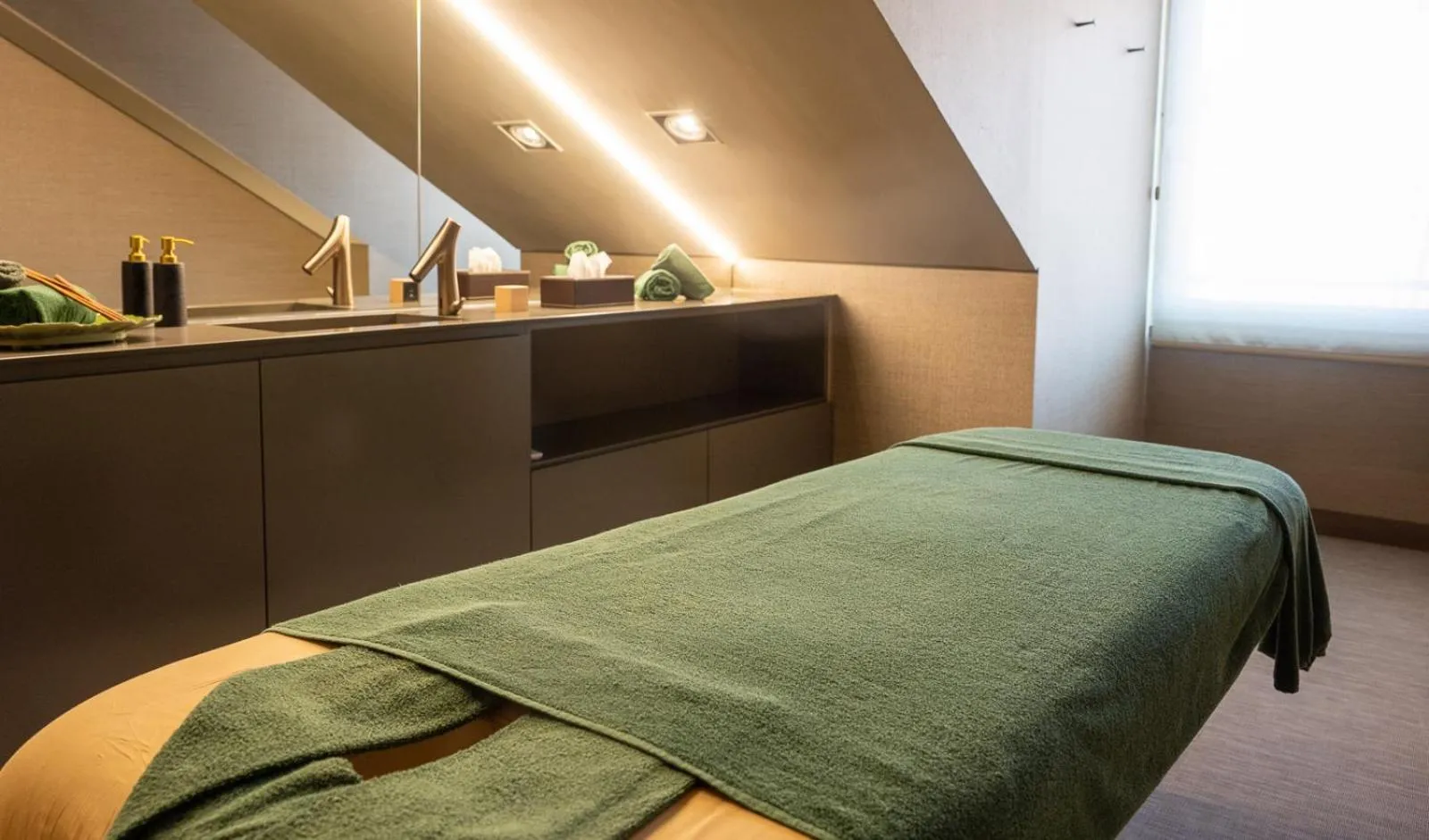 Massage in Figueira by The Beautique Hotels & Spa