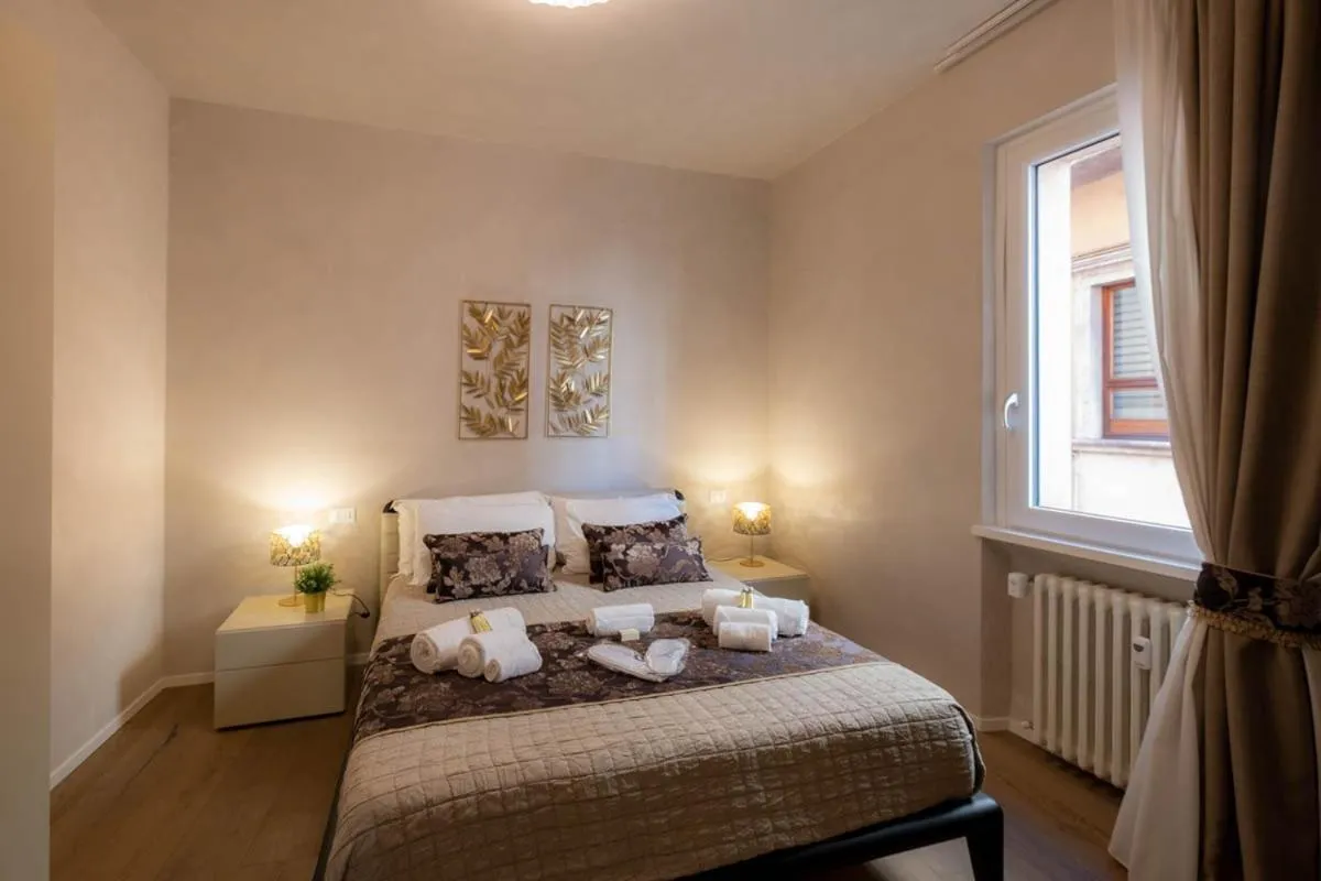 Verona Romana Apartments