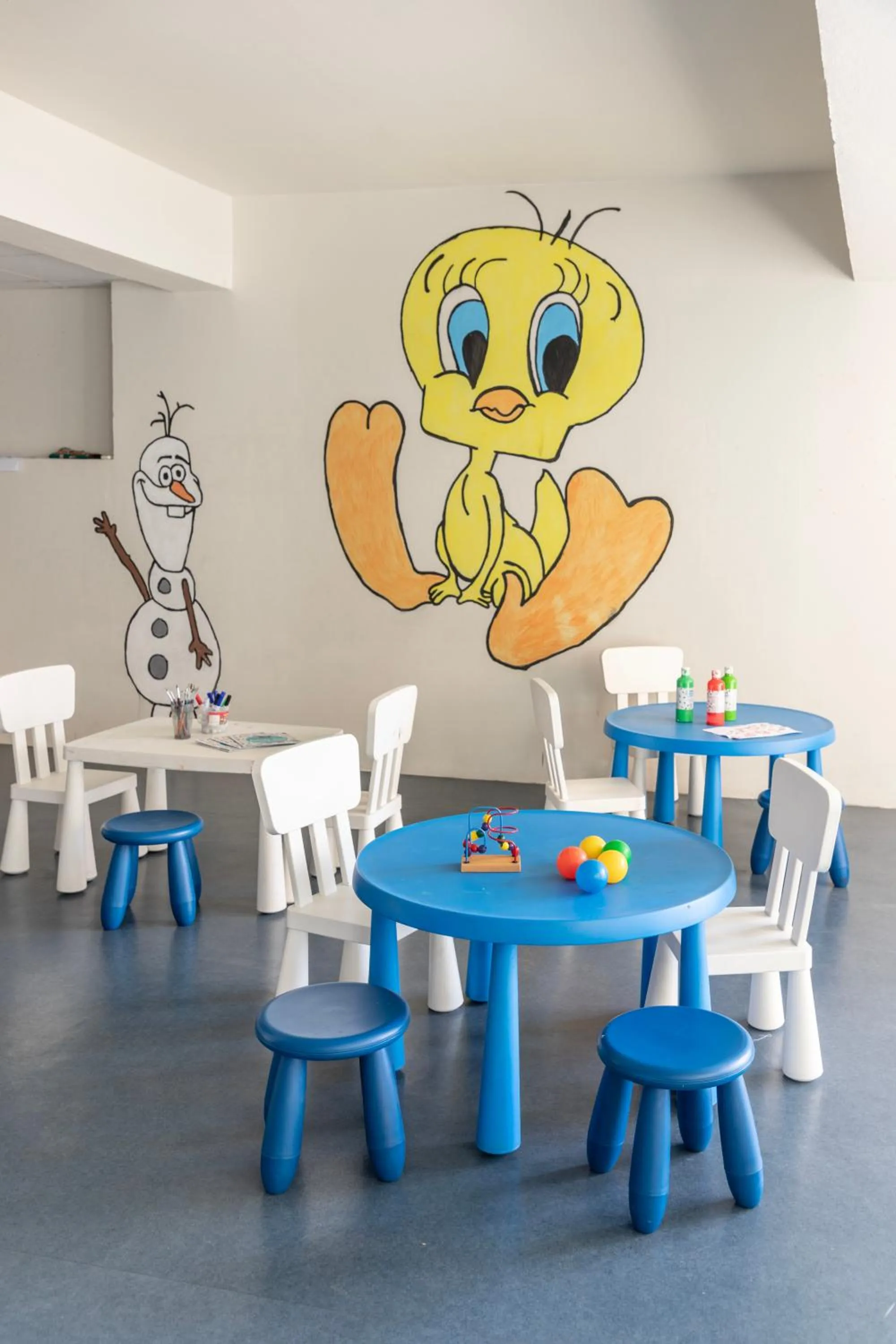 Kids's club in Louis Paphos Breeze