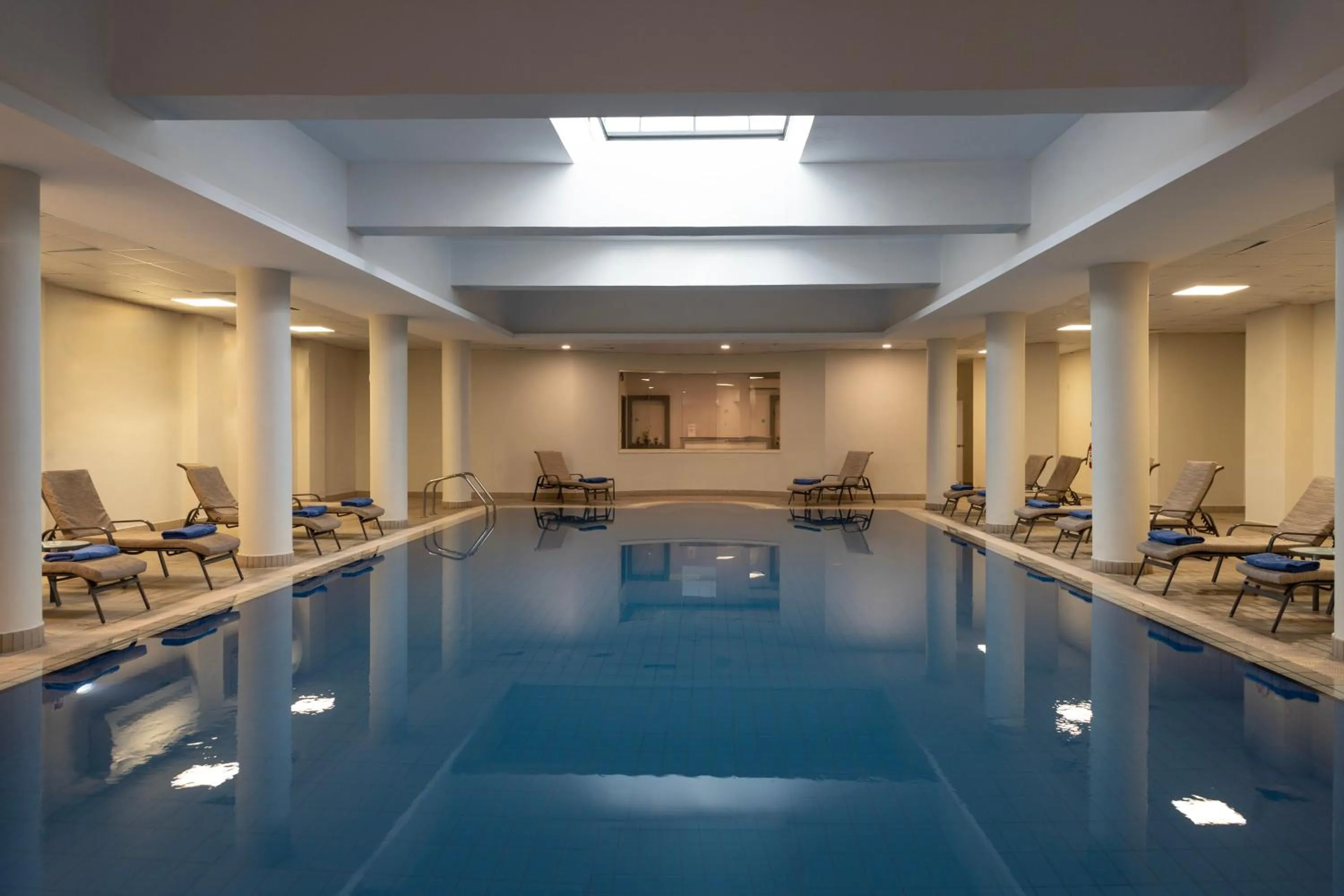 Swimming pool in Louis Paphos Breeze