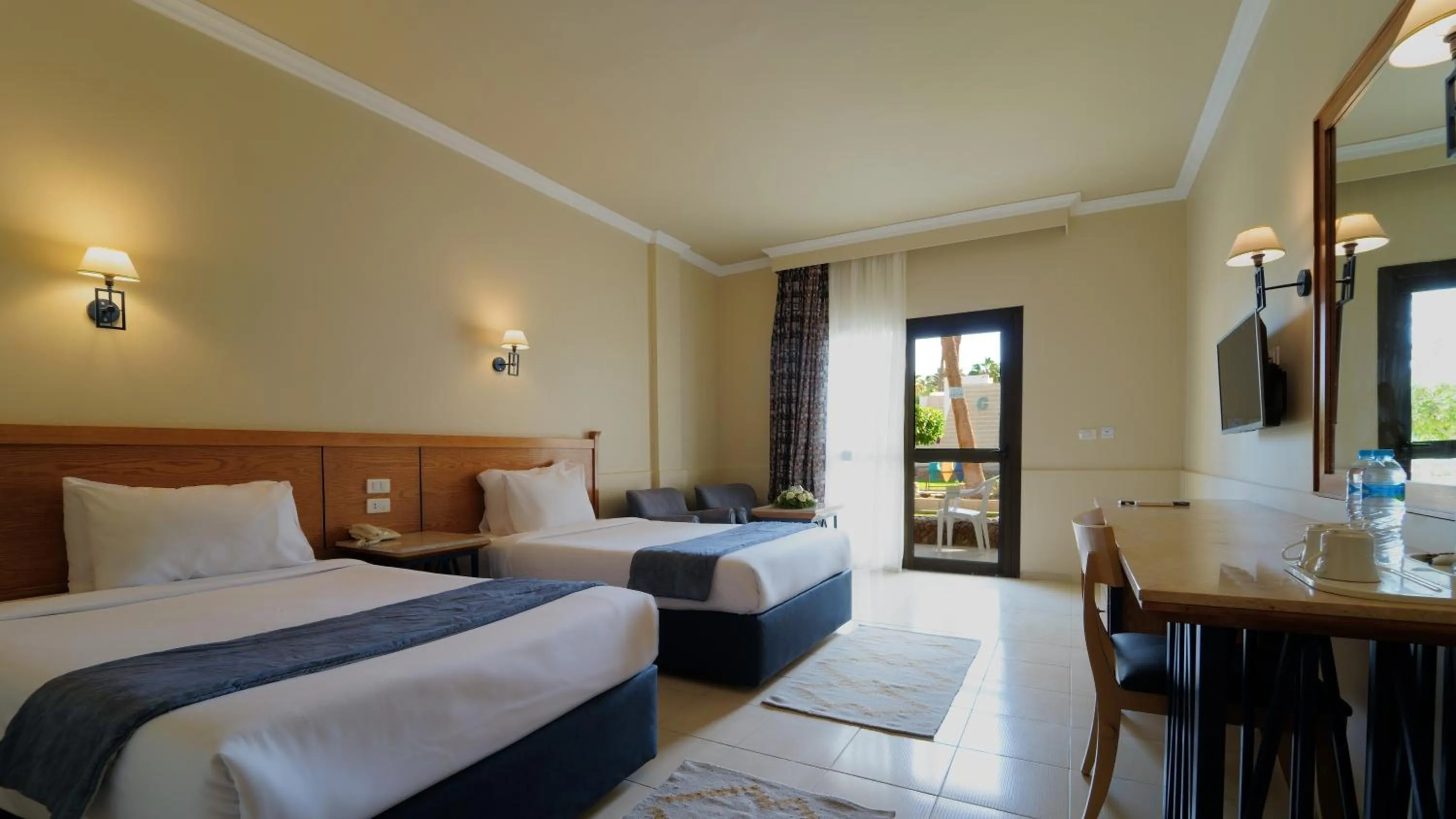 Garden, Bed in Regina Resort and Aqua Park Hurghada