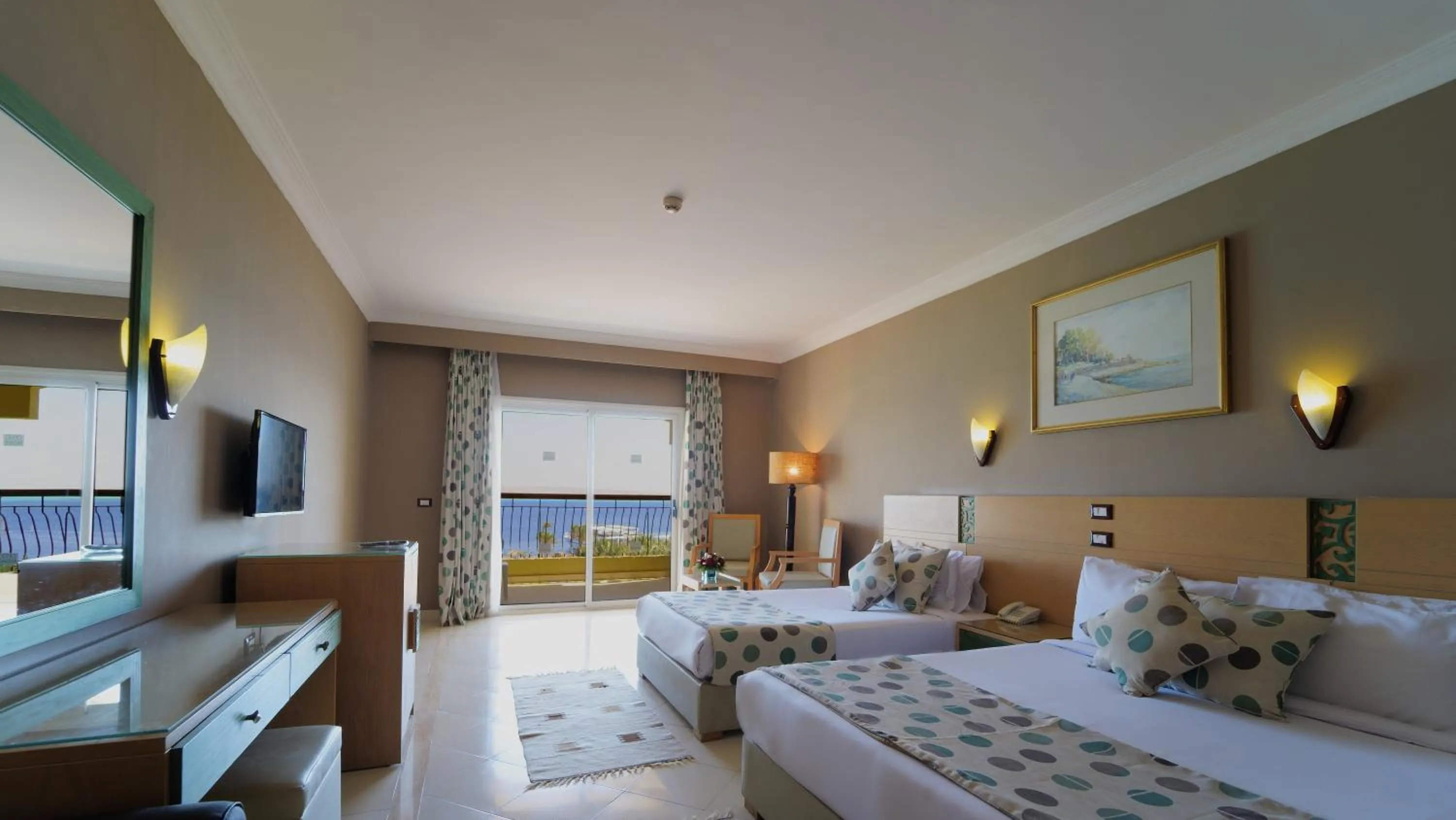 Sea view, Bed in Regina Resort and Aqua Park Hurghada