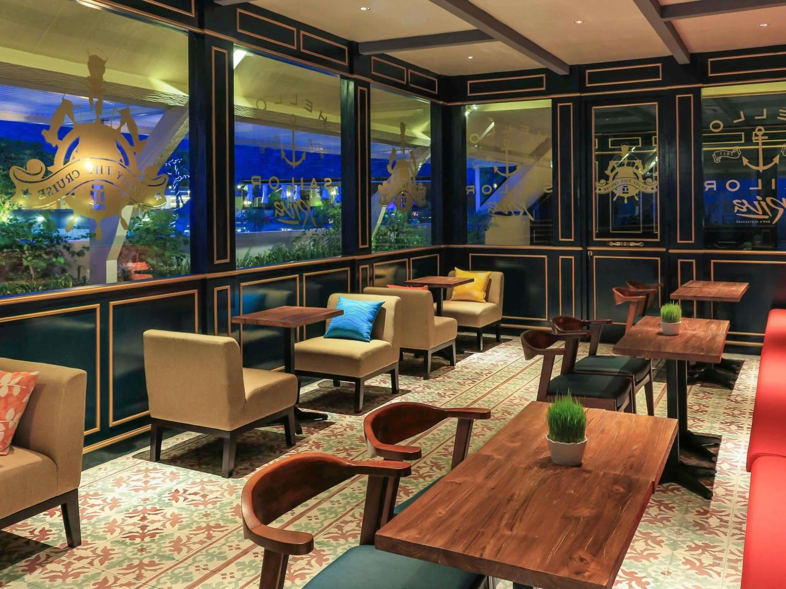 Lounge or bar in The Kuta Beach Heritage Hotel - Managed by Accor