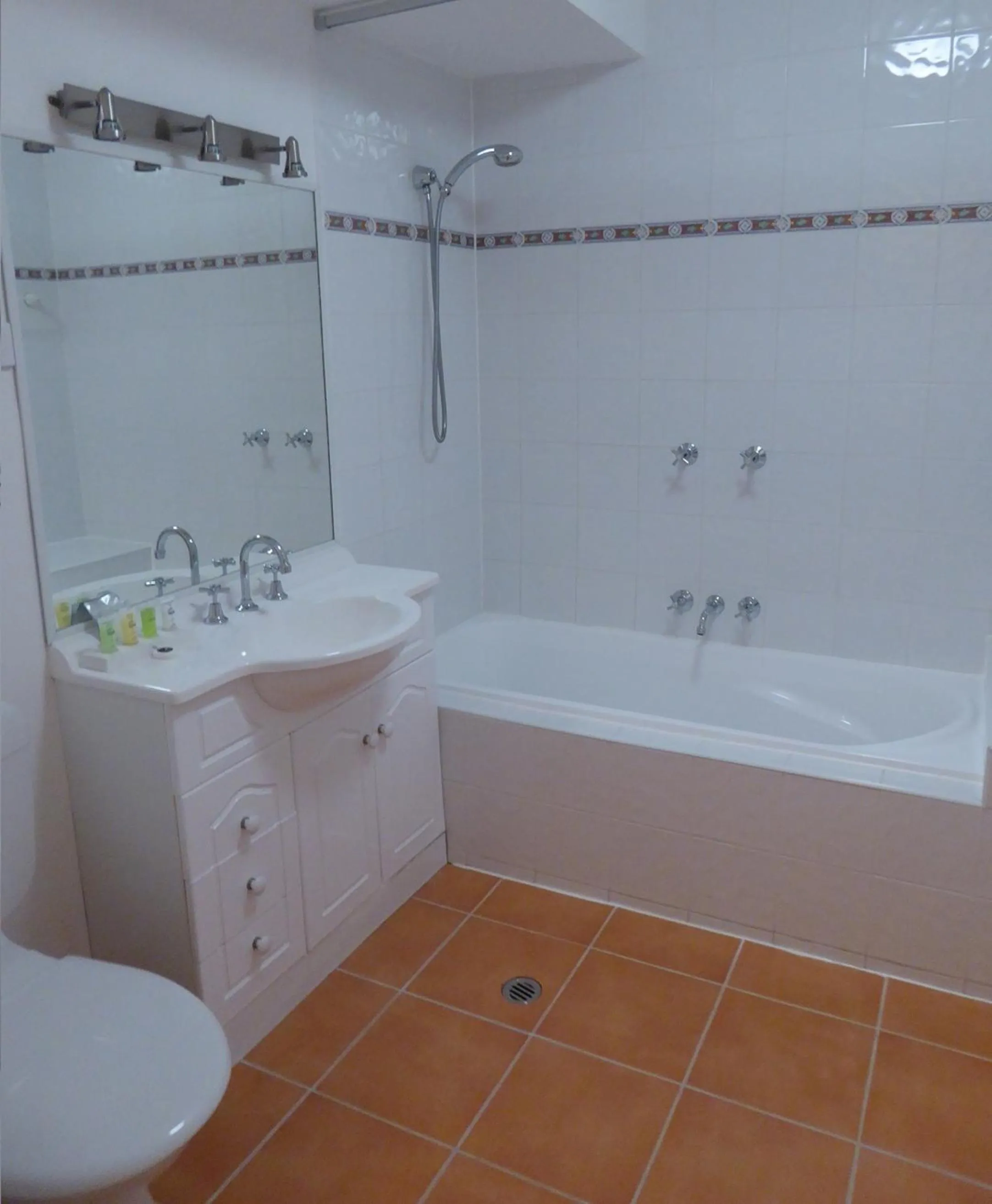 Bathroom in Lifestyle Apartments at Ferntree