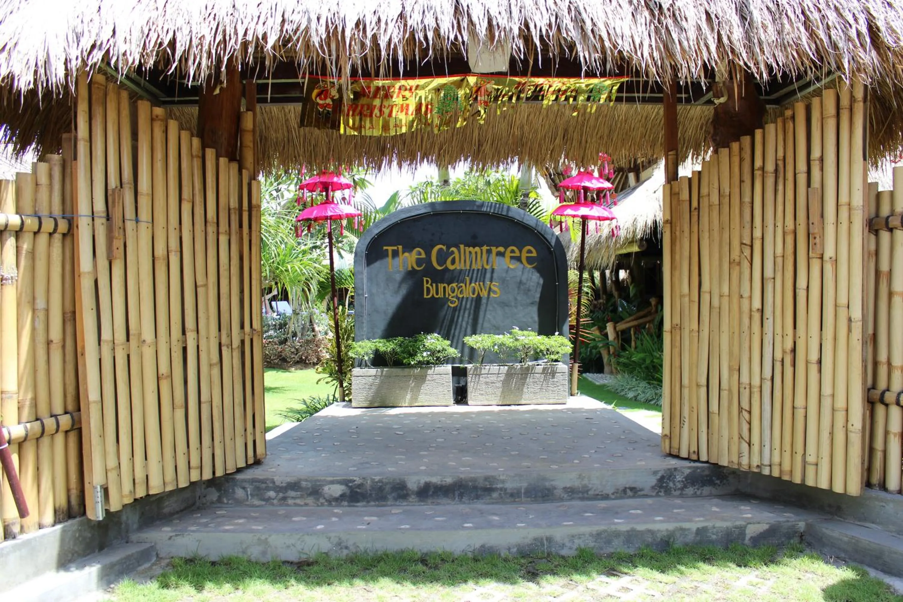 Facade/entrance in The Calmtree Bungalows