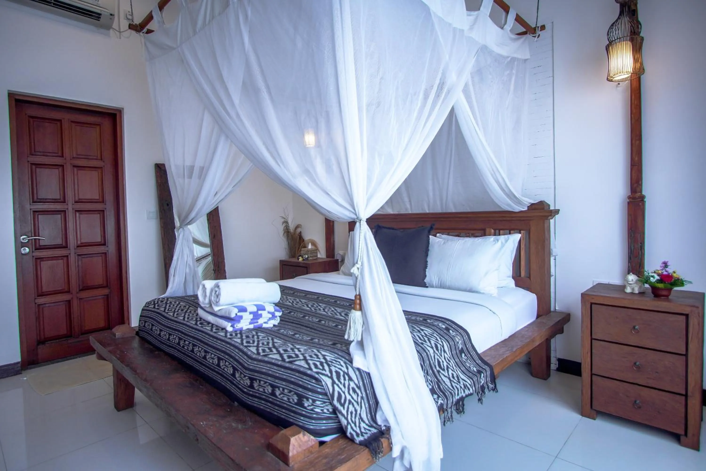 Bedroom, Bed in The Calmtree Bungalows