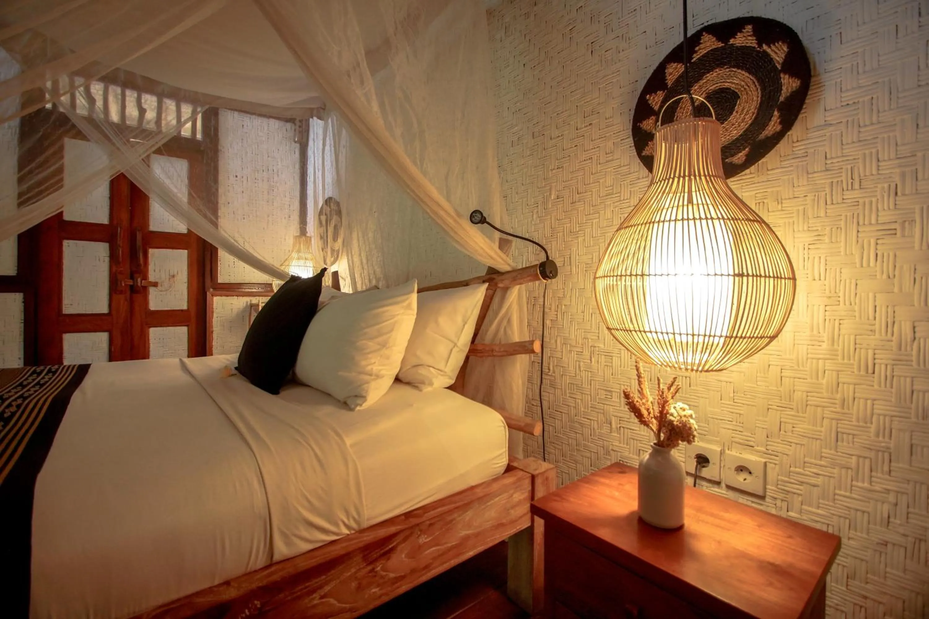 Bed in The Calmtree Bungalows