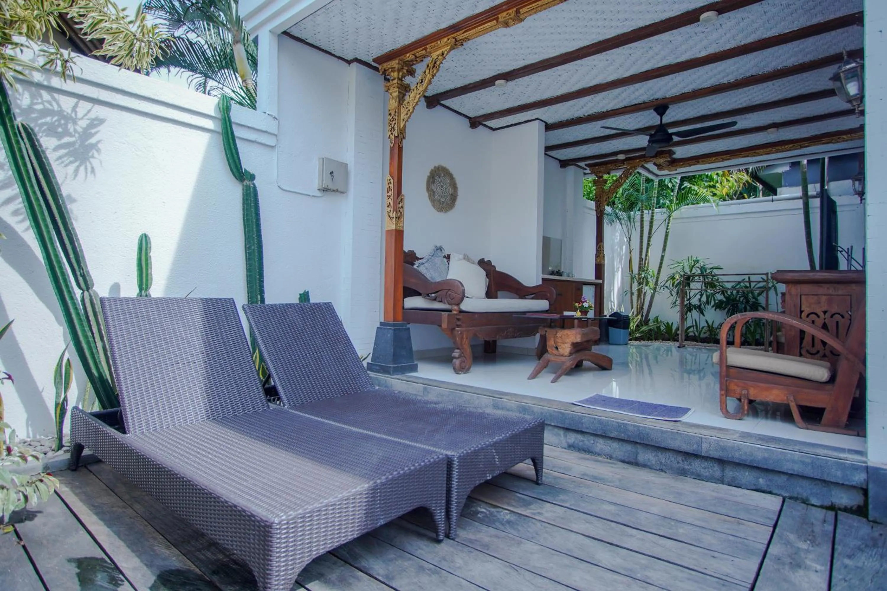 Balcony/Terrace in The Calmtree Bungalows