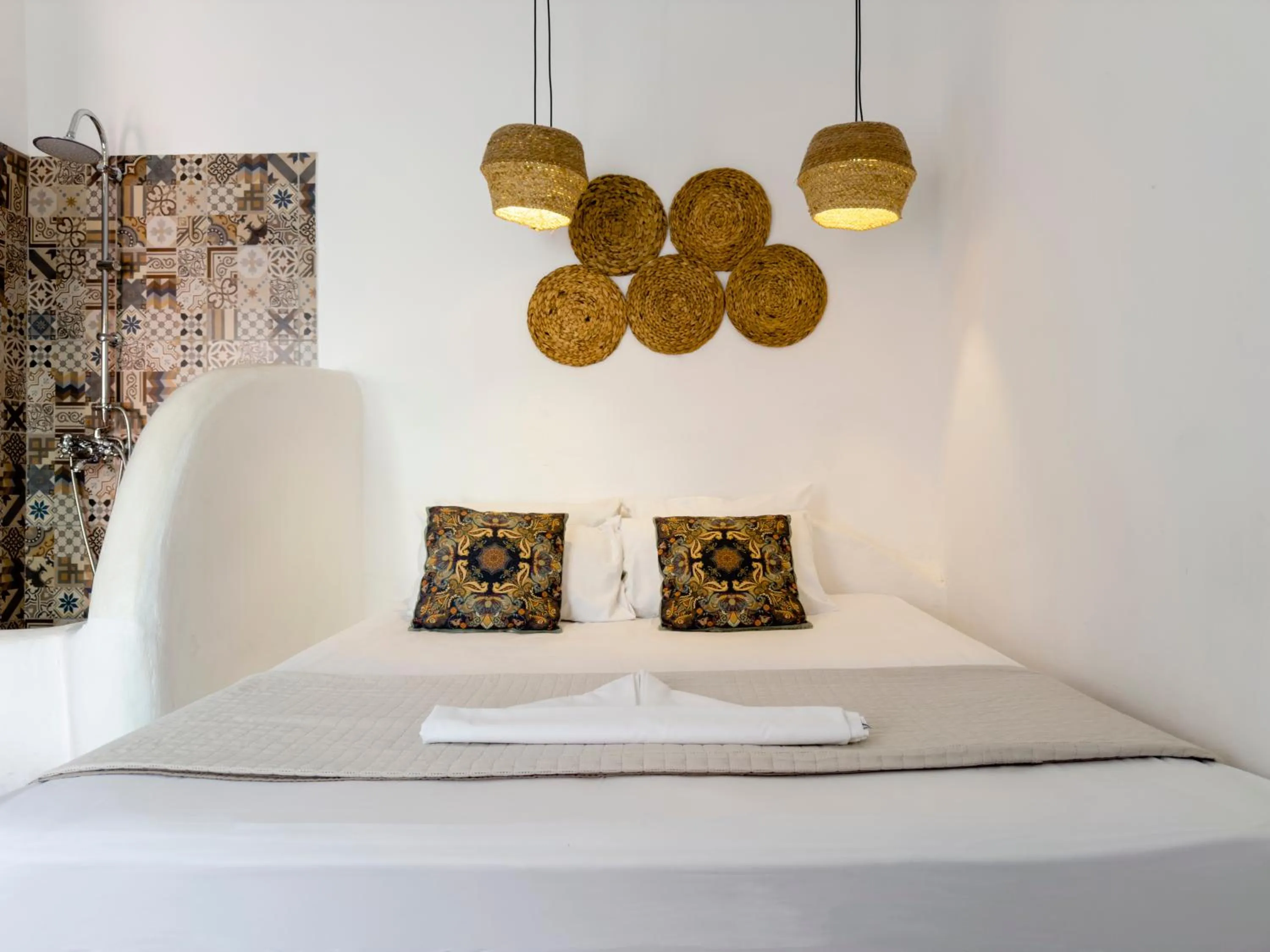 Bed in Mascot Garden Rooms