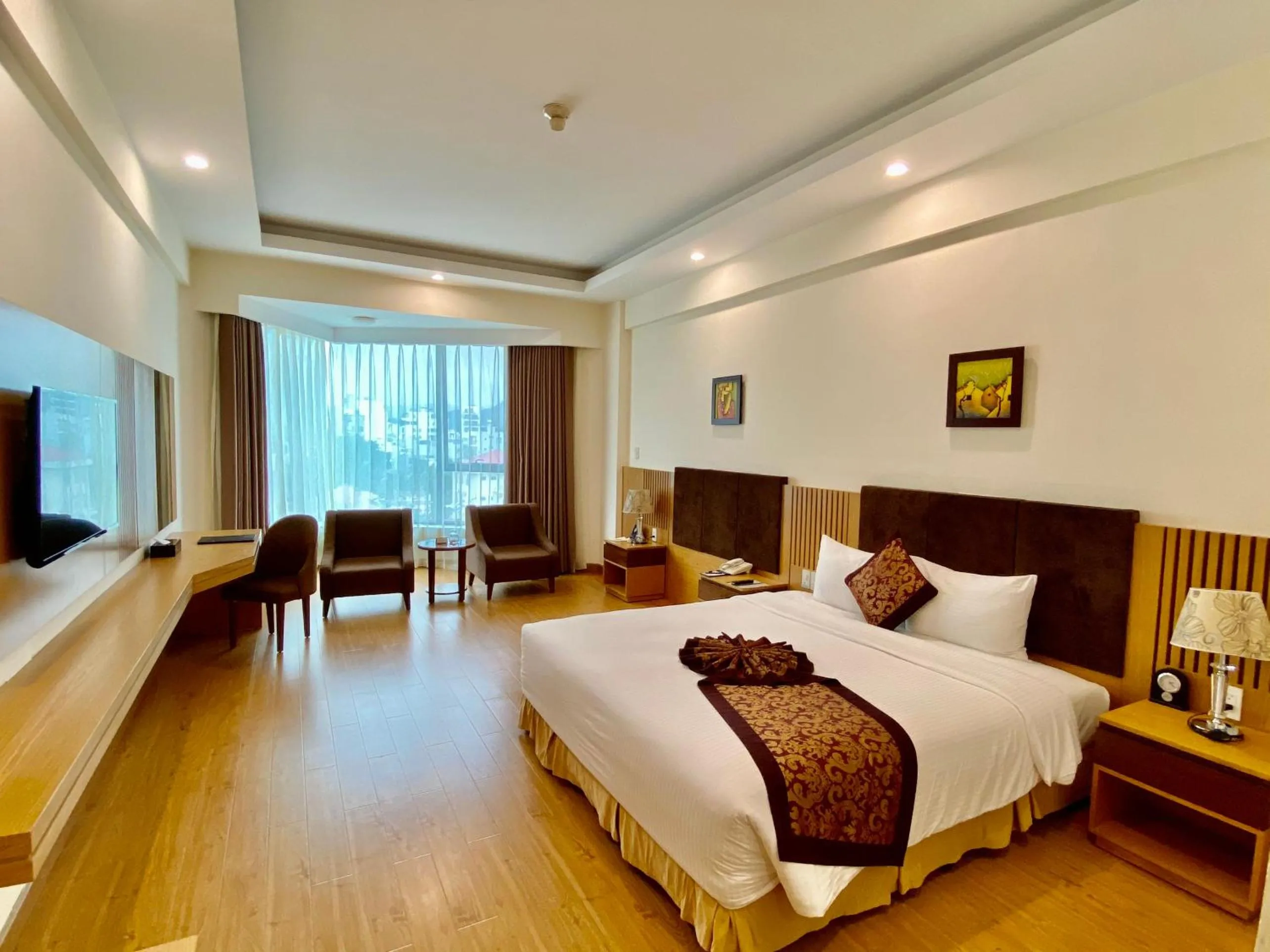 Bed in Muong Thanh Quy Nhon Hotel
