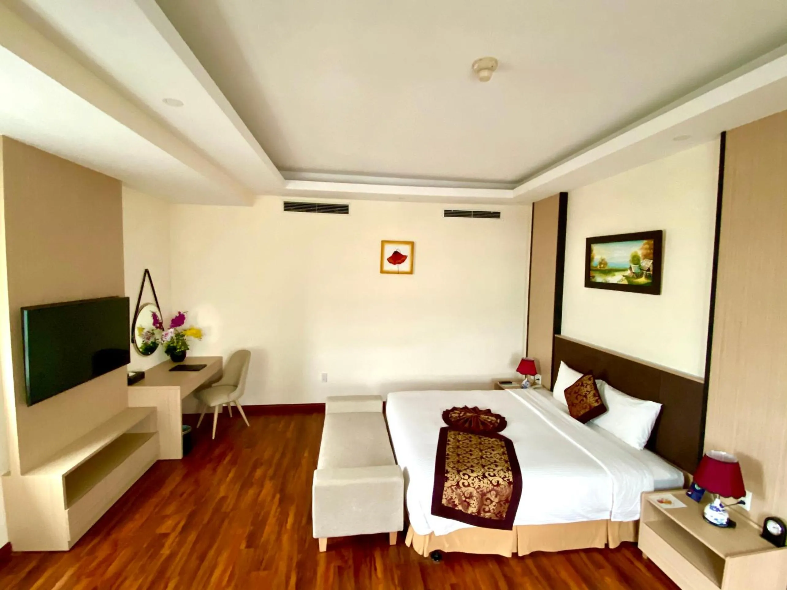 Bed in Muong Thanh Quy Nhon Hotel