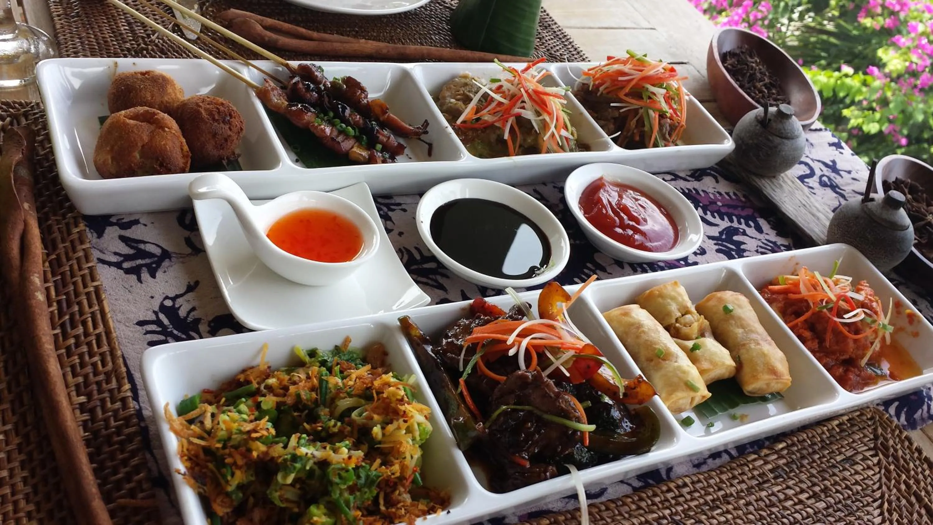 Food and drinks in The Griya Villas and Spa