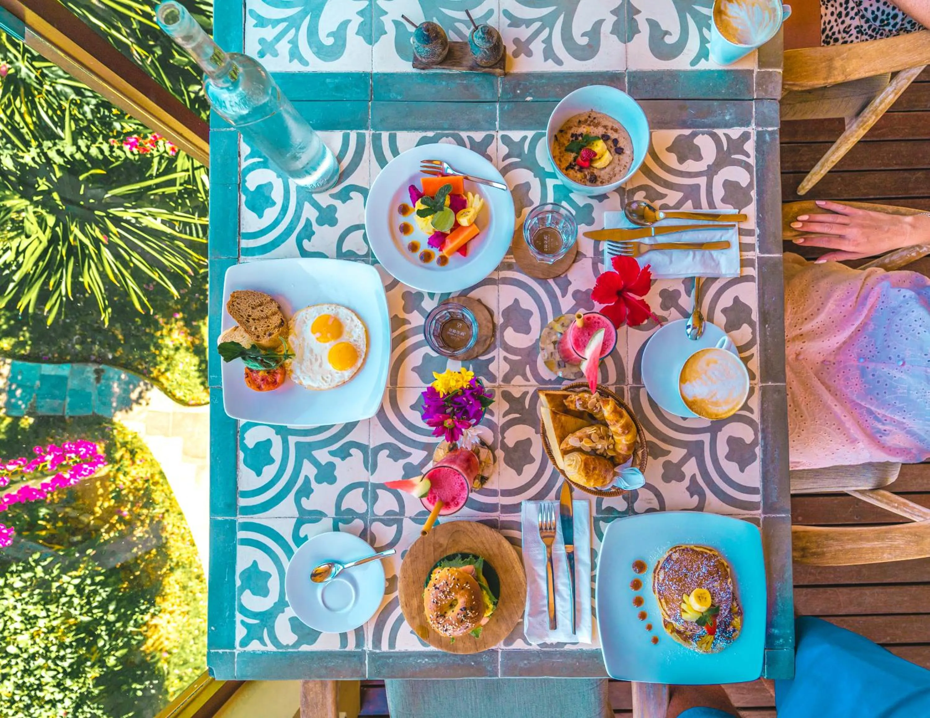 Restaurant/places to eat in The Griya Villas and Spa