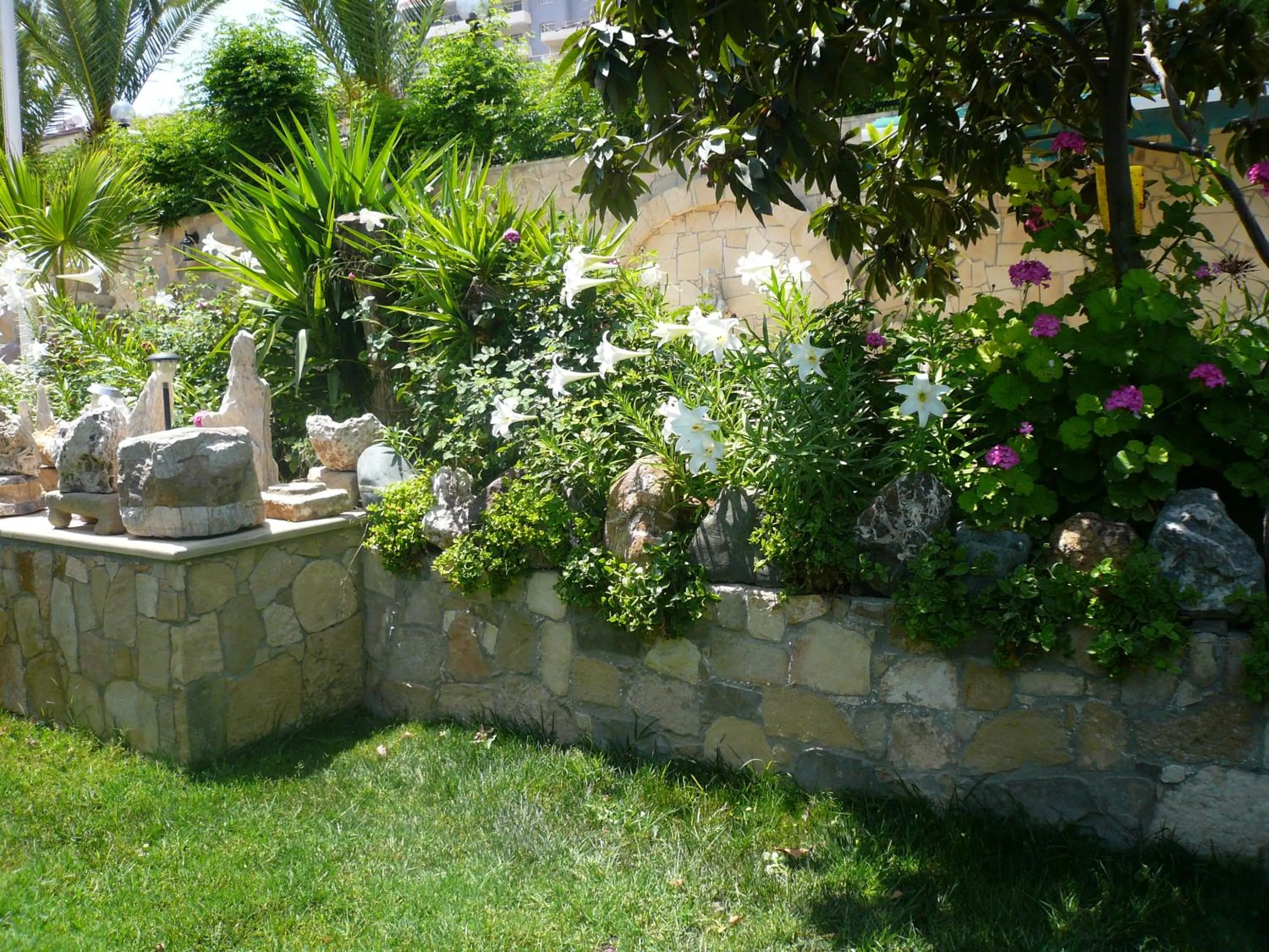 Garden in Greenfields Country Club