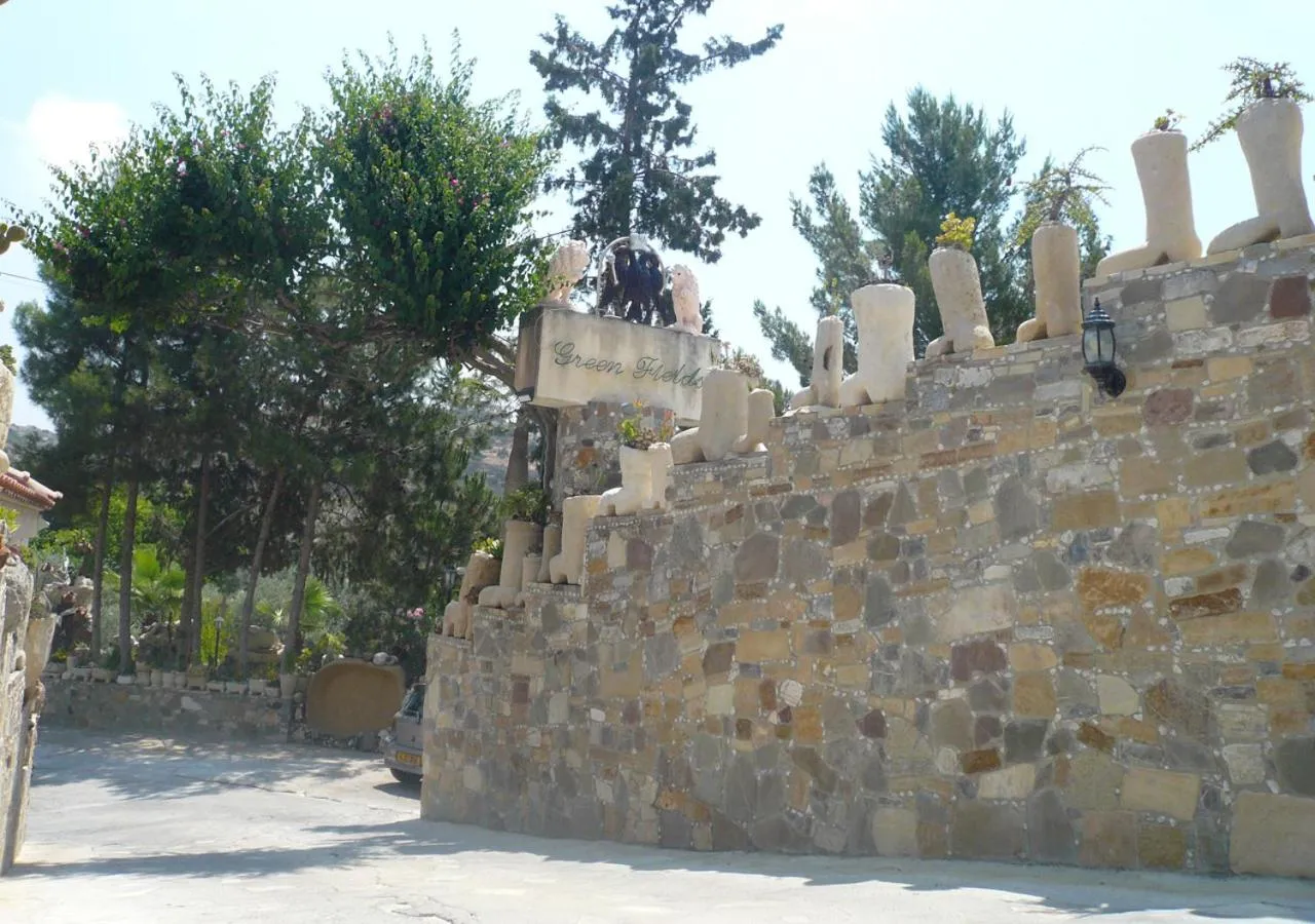 Facade/entrance in Greenfields Country Club