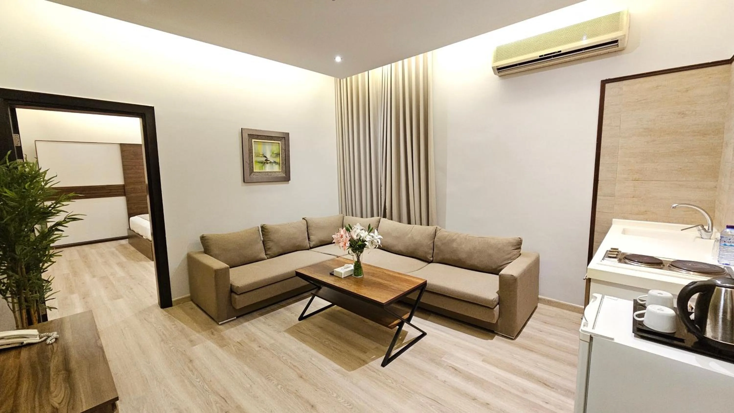 Kitchen or kitchenette in Rahhal AlBahr Serviced Apartments