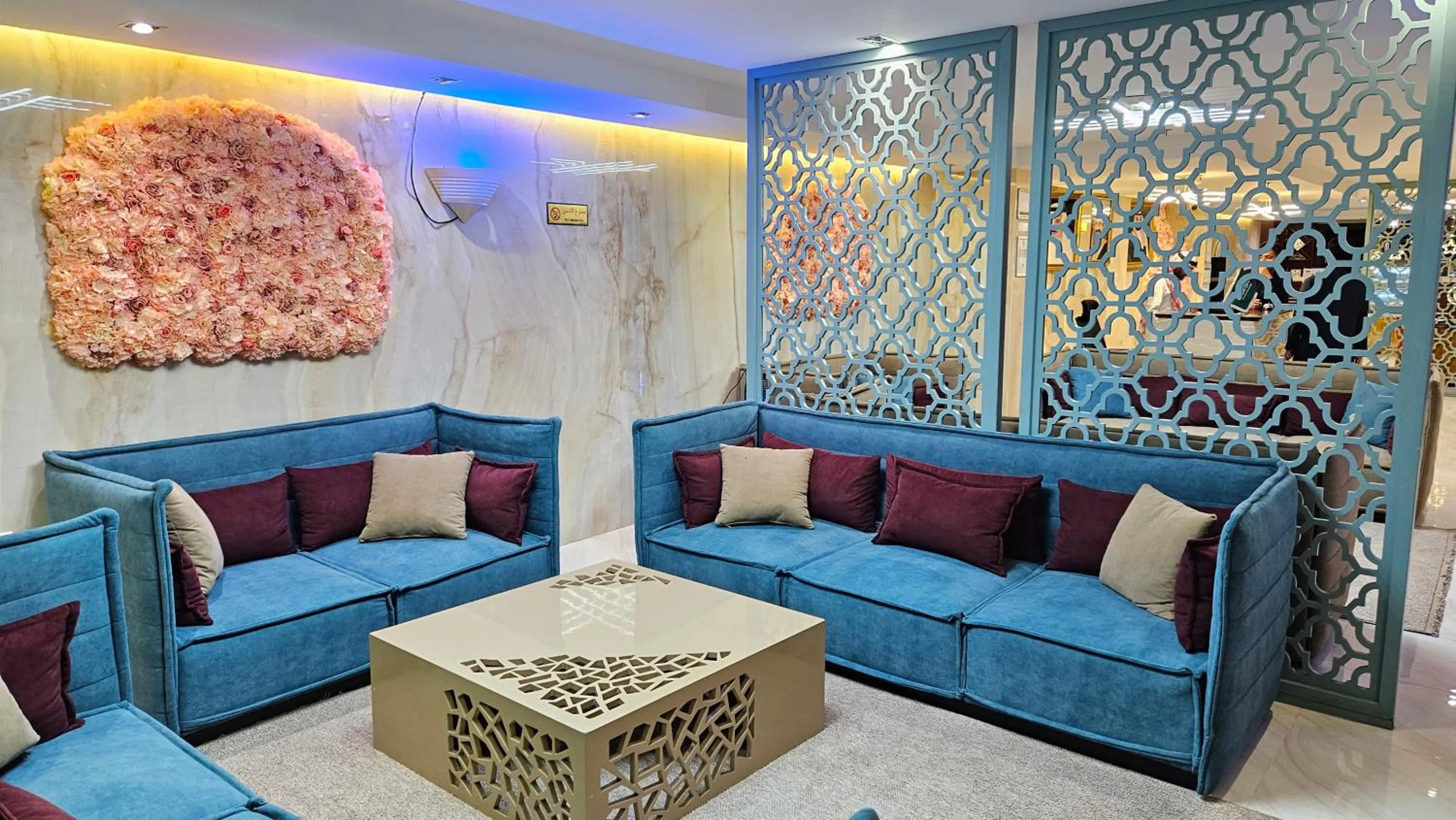 Lobby or reception in Rahhal AlBahr Serviced Apartments