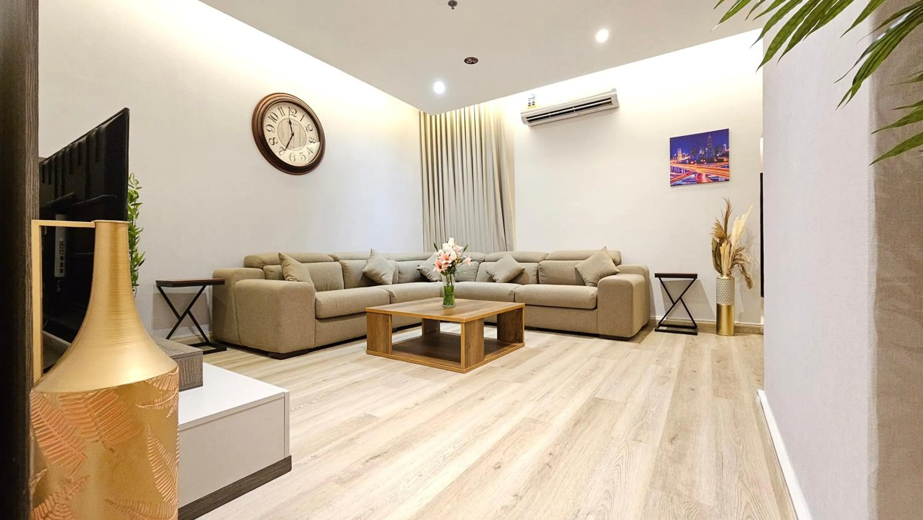 Living room in Rahhal AlBahr Serviced Apartments