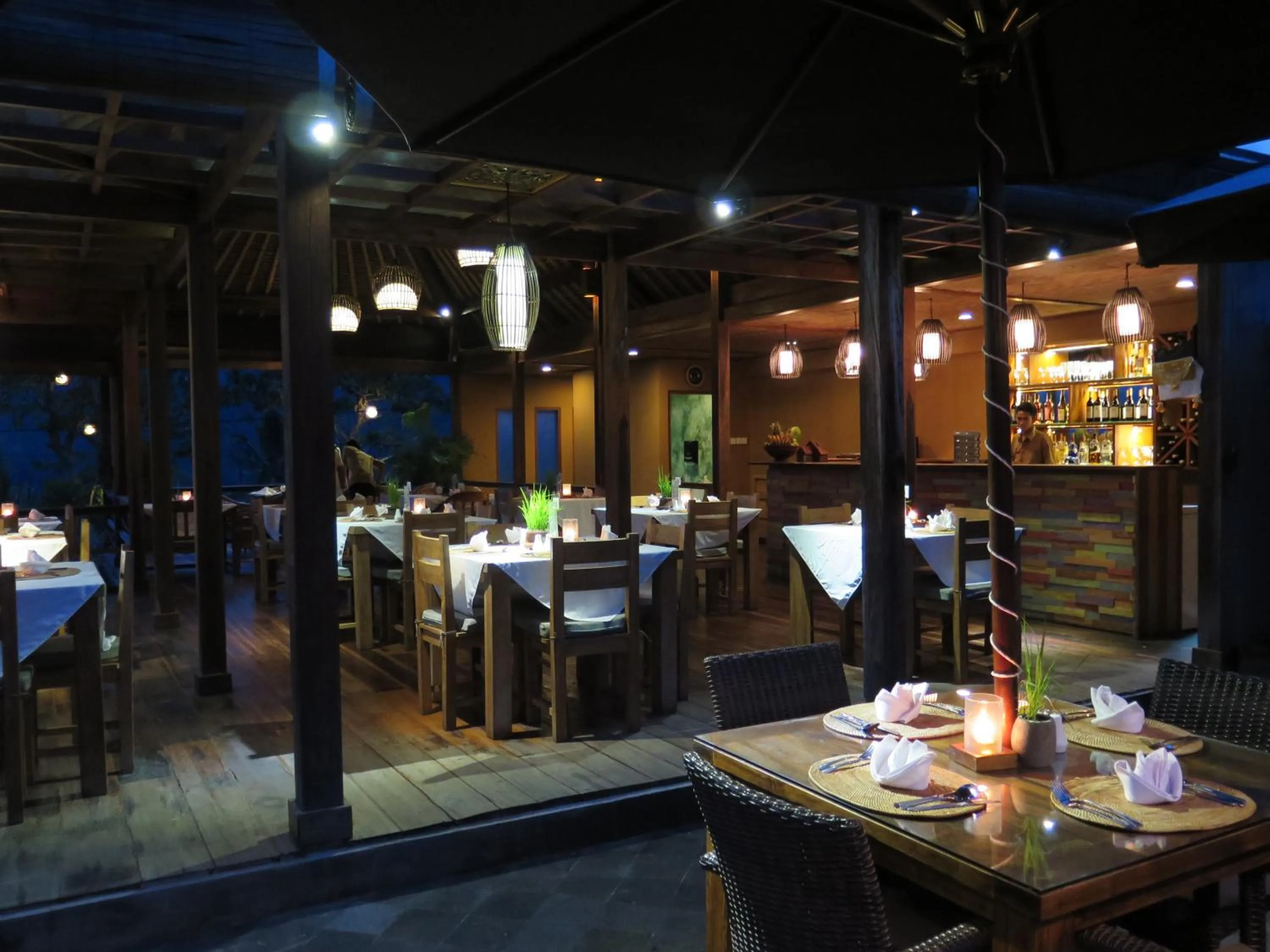Restaurant/places to eat in Sawah Indah Villa