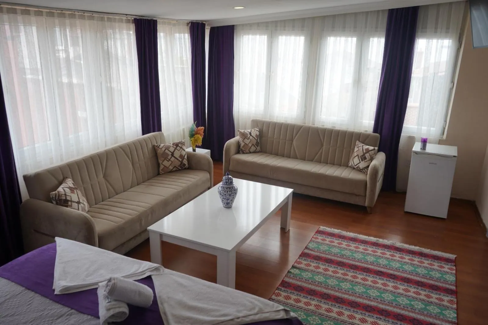 Seating area in Medellin Apart Hotel Istanbul