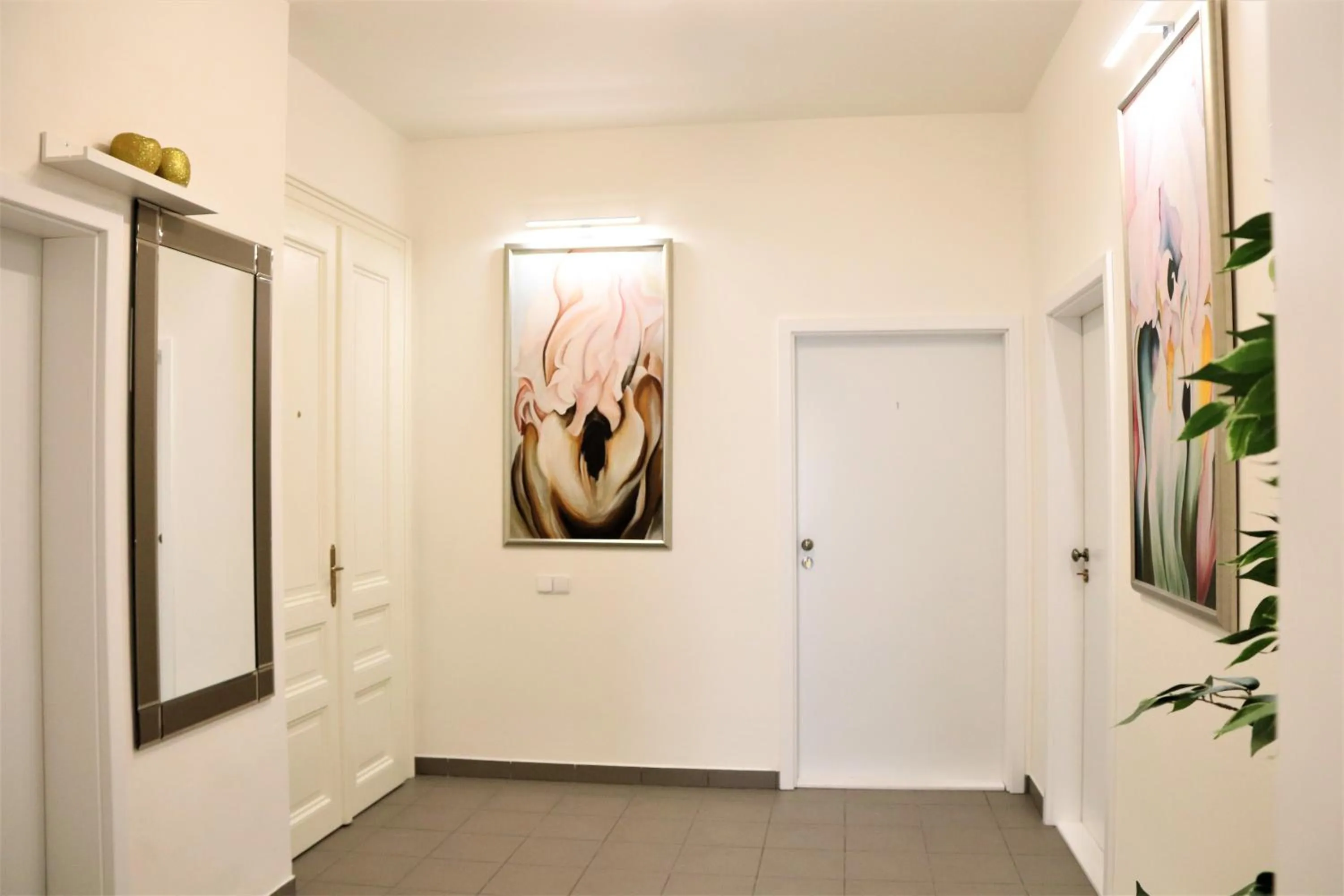 Facade/entrance in Flowers apartments