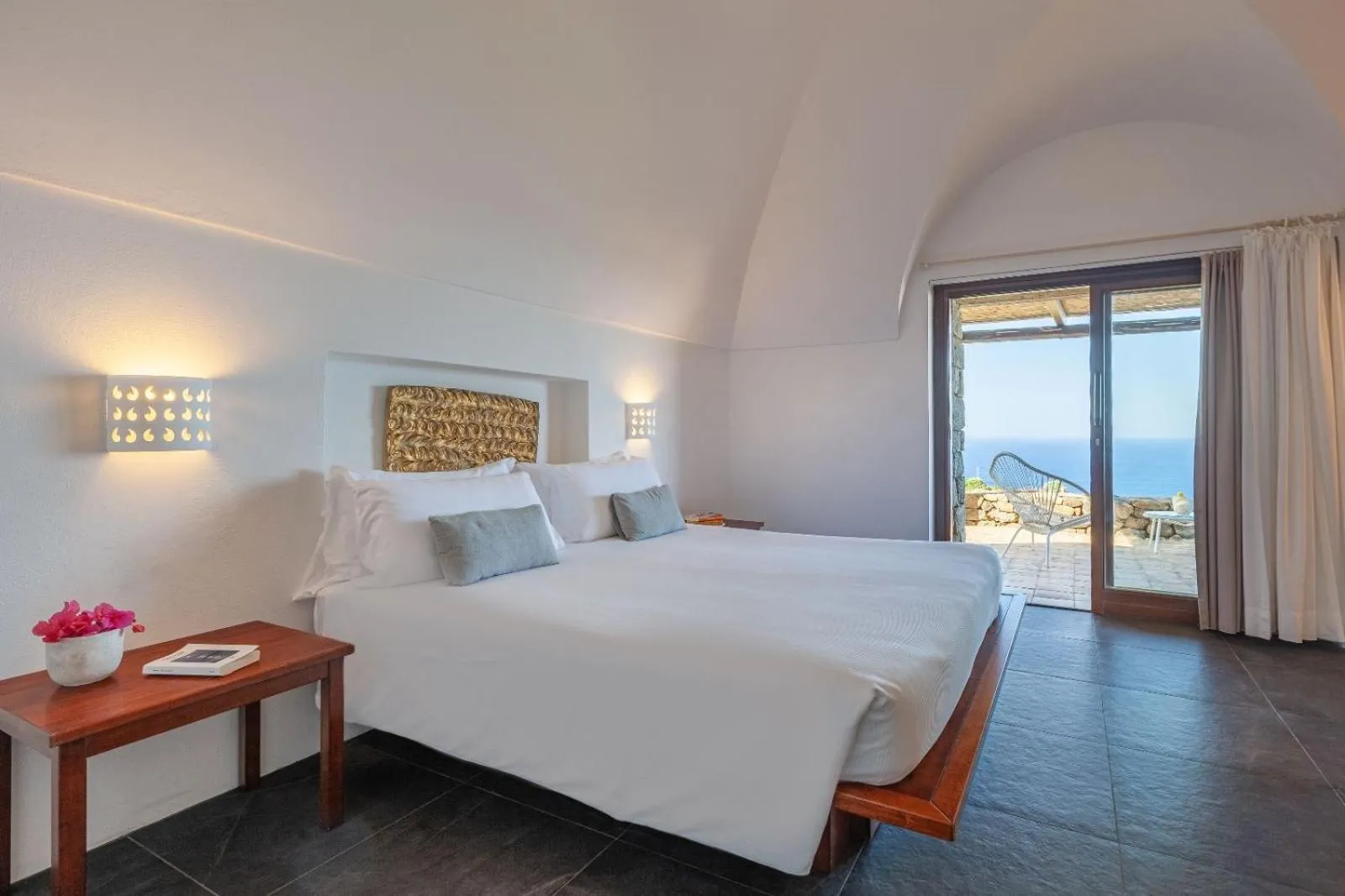 Photo of the whole room, Bed in Pantelleria Dream Resort