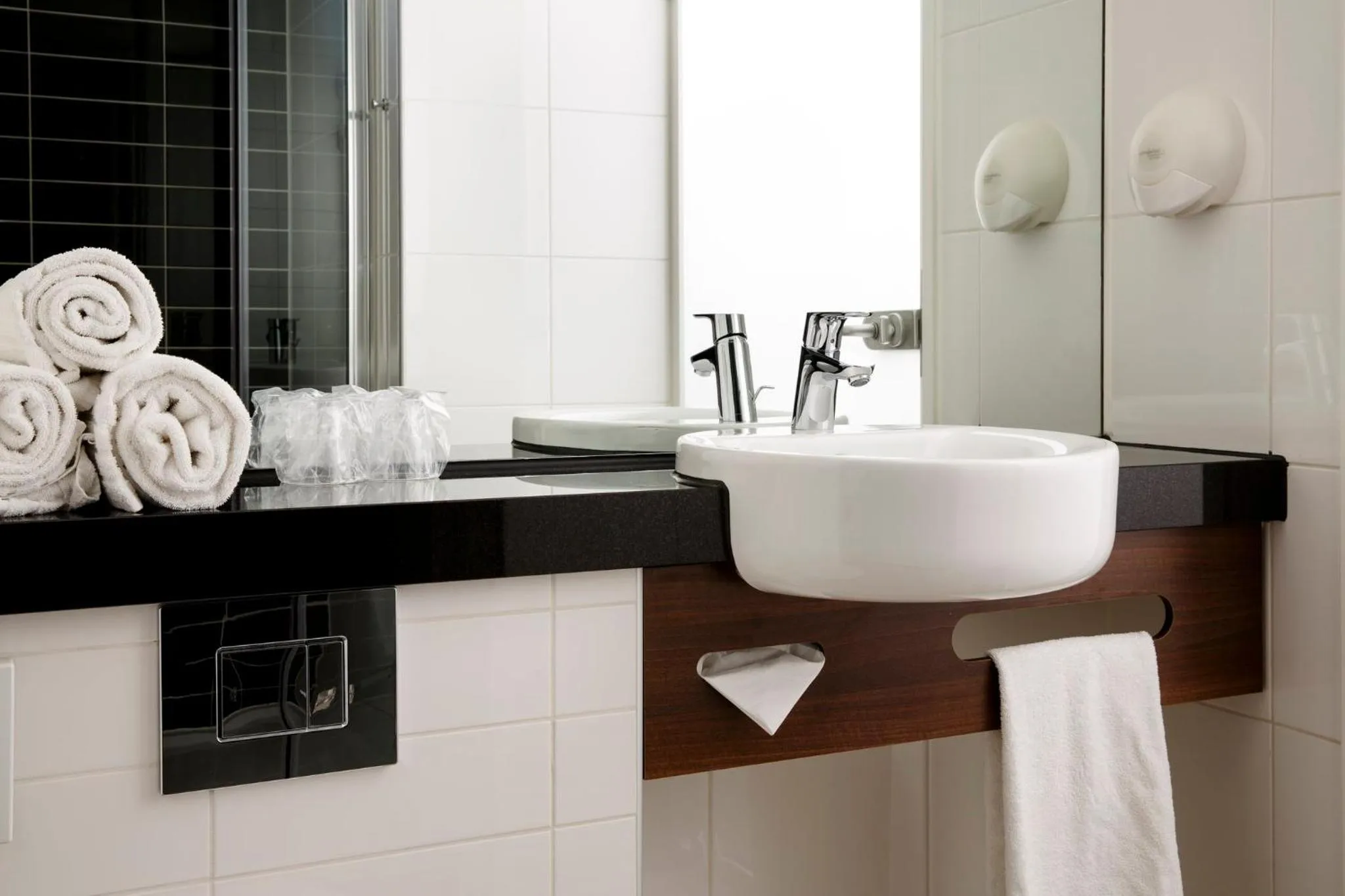 Bathroom in Holiday Inn Express Arnhem by IHG