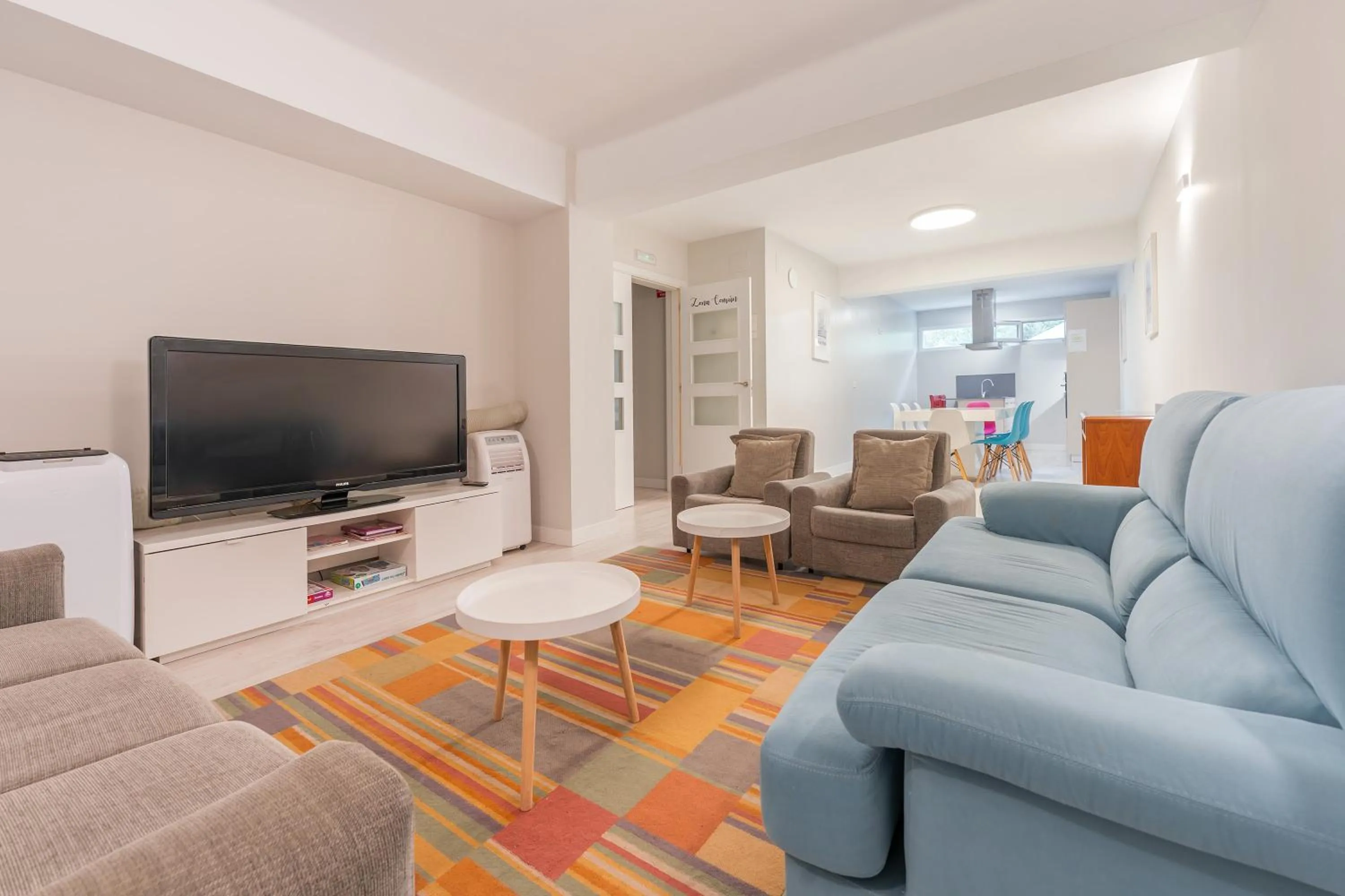 Communal lounge/ TV room in Estudios los Arcos