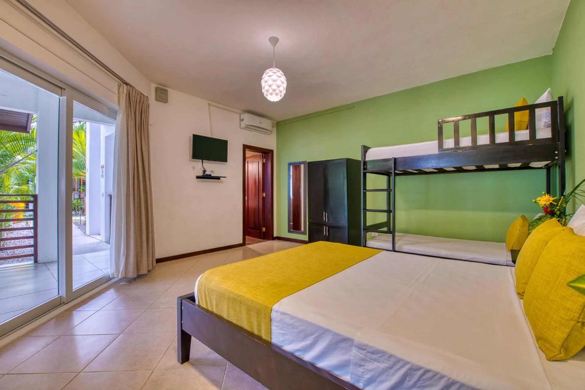 Bedroom, Bed in Terrazas del Caribe Hotel
