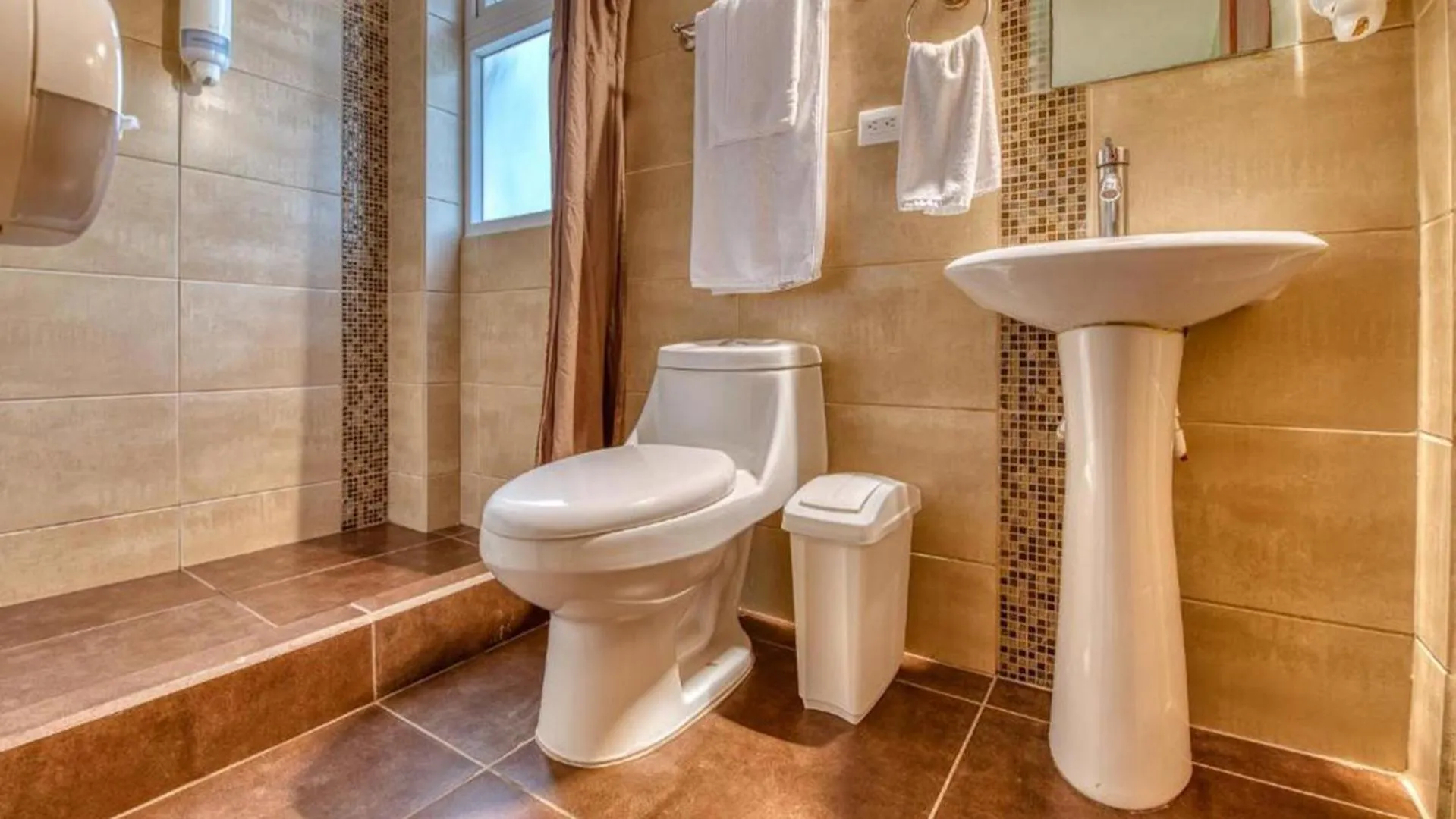 Toilet in Terrazas del Caribe Hotel